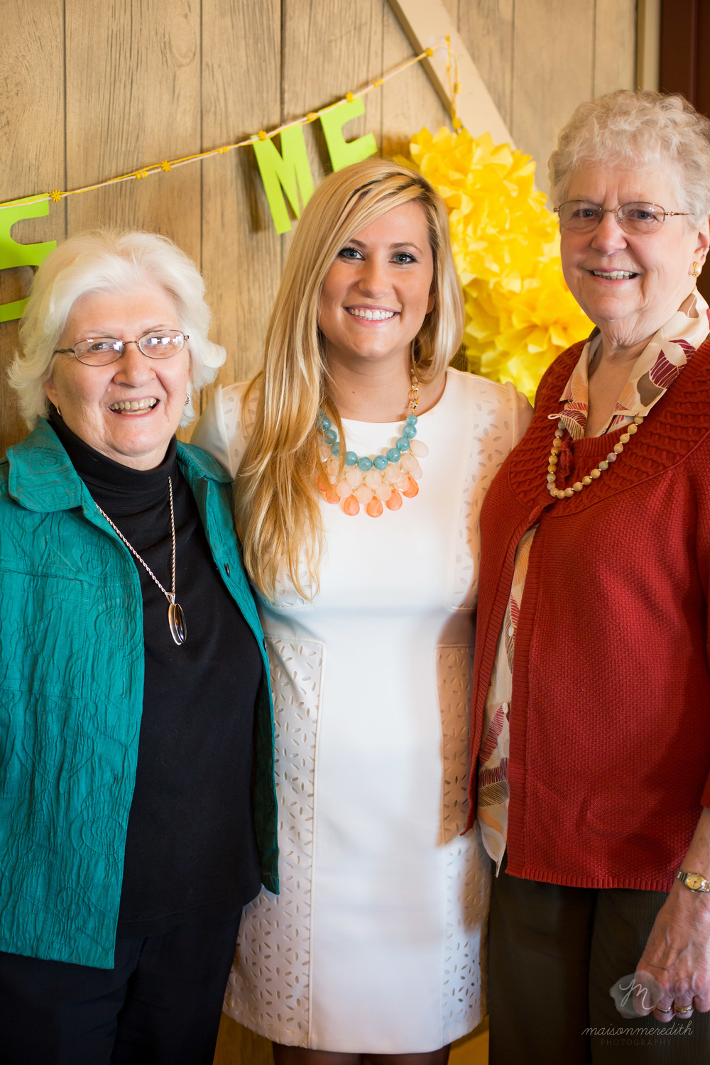 Love this shot with both of Kim's grandmas : ) This will be such a special memory!