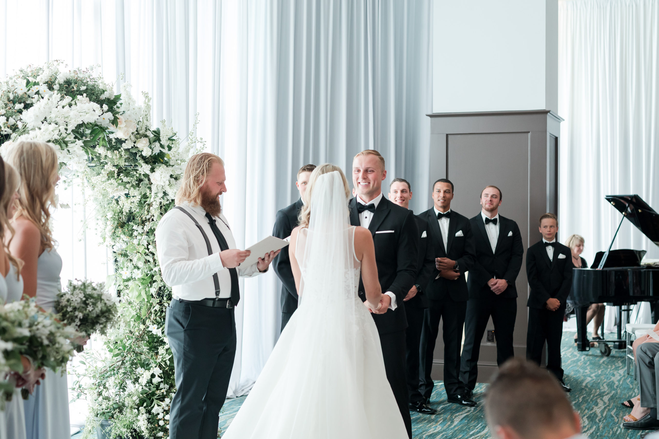 edgewater-wedding-indoor-ceremony