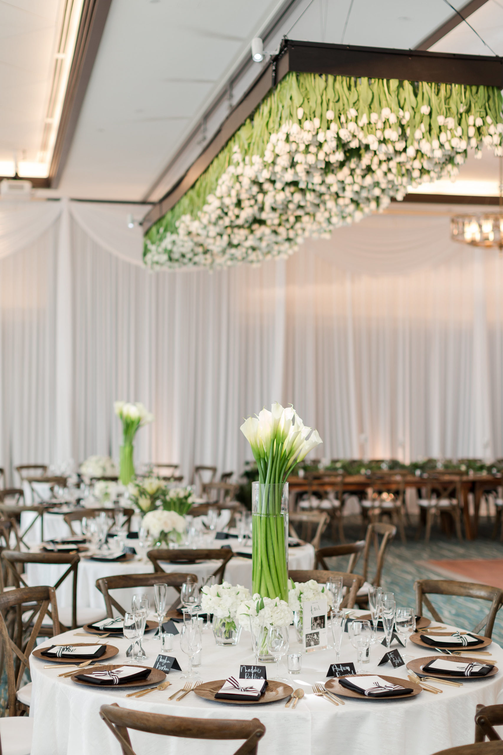 black-white-luxe-tulip-wedding-reception