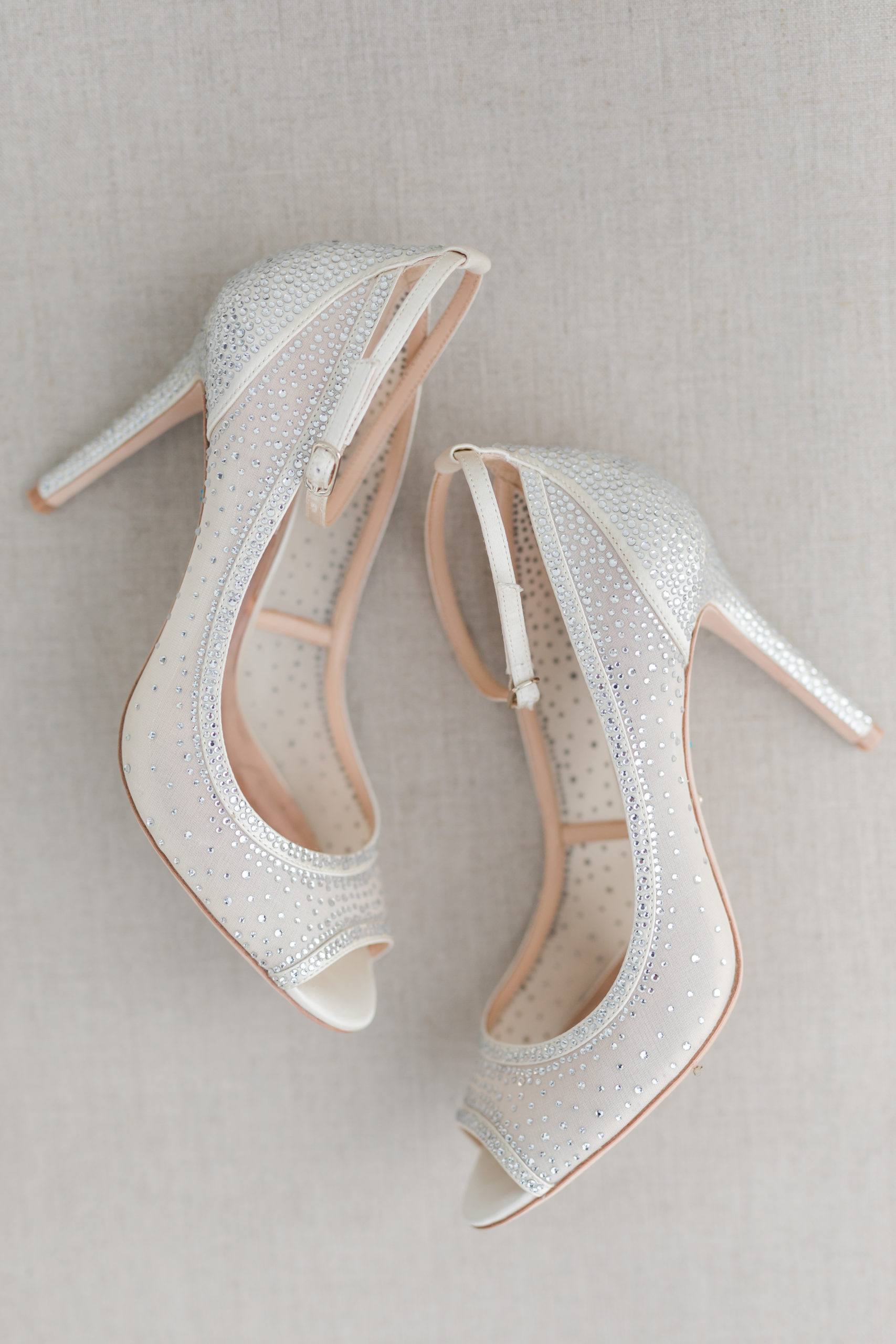 jeremia-amanda-badgley-mischka-bridal-shoes