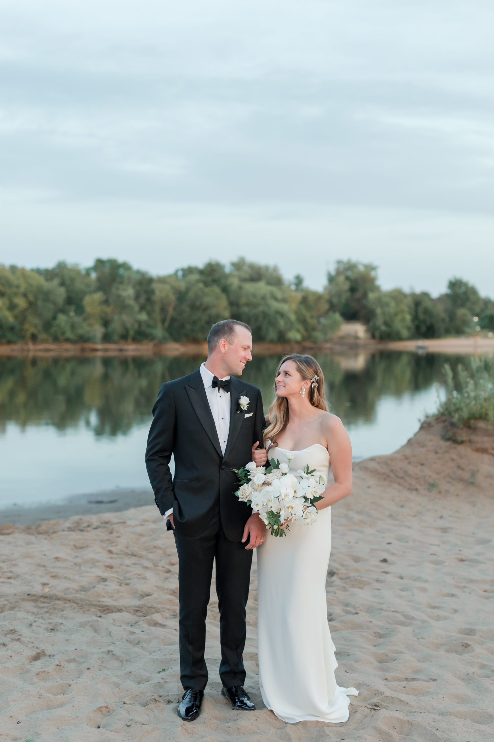 wisconsin-river-wedding-photos