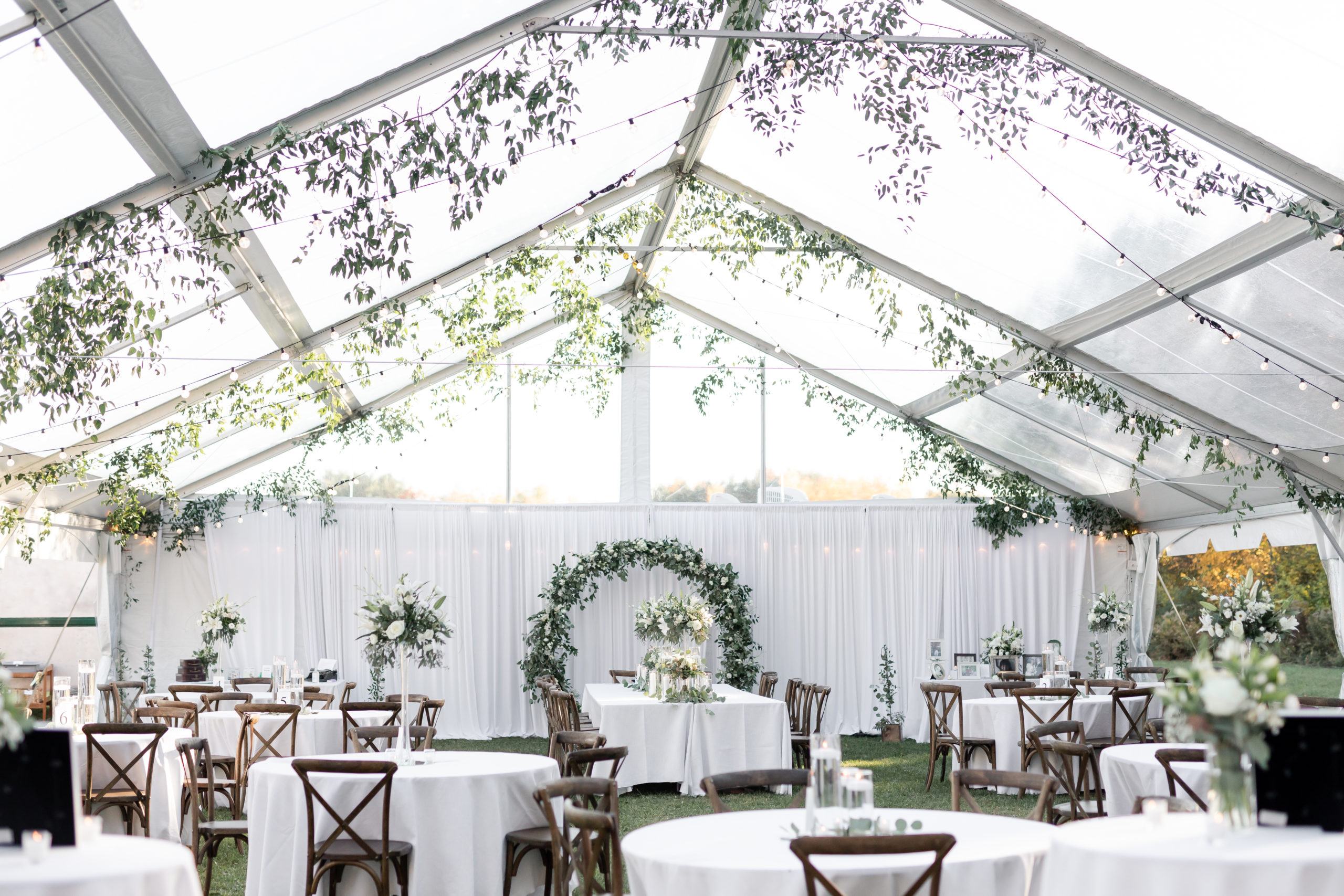 elegant-wedding-tent-decor