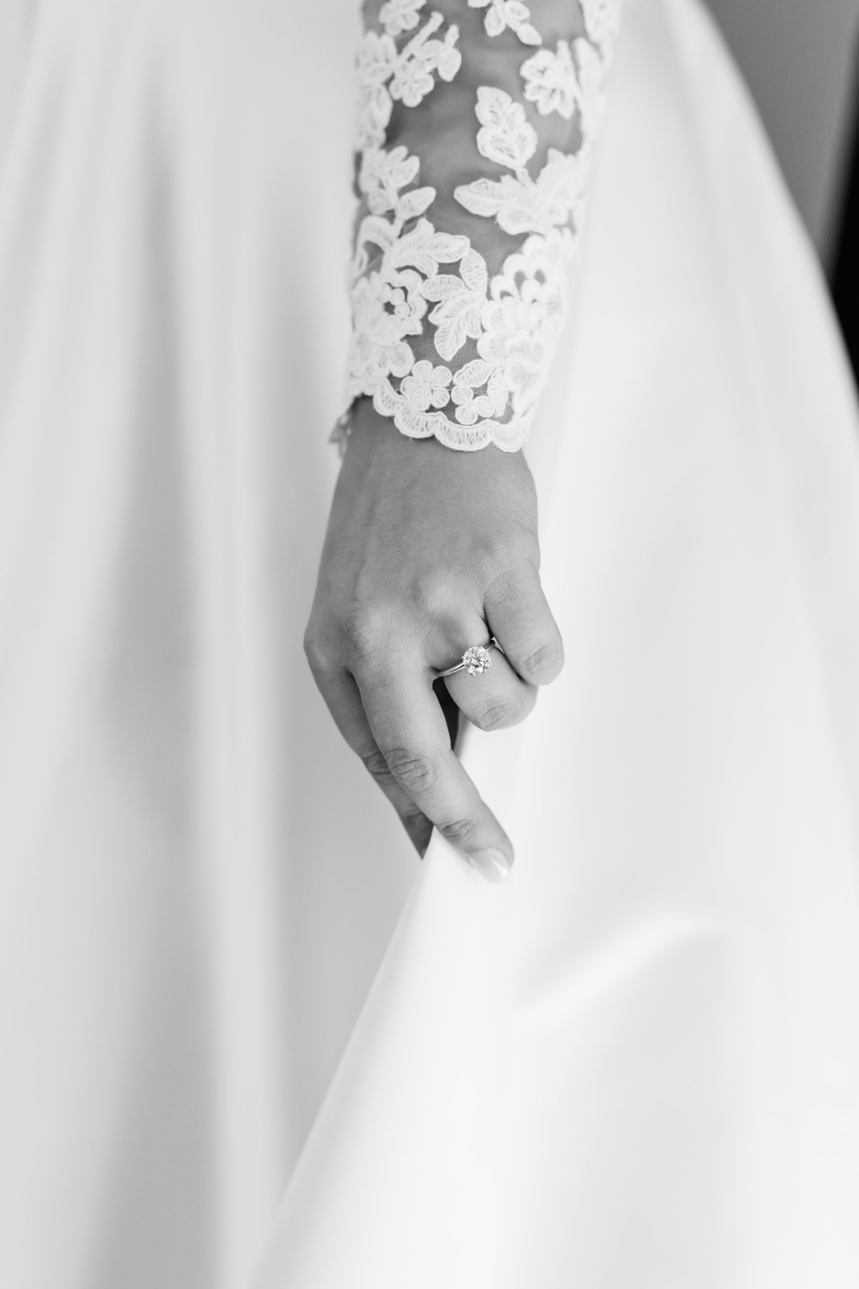 lace-long-sleeve-wedding-dress