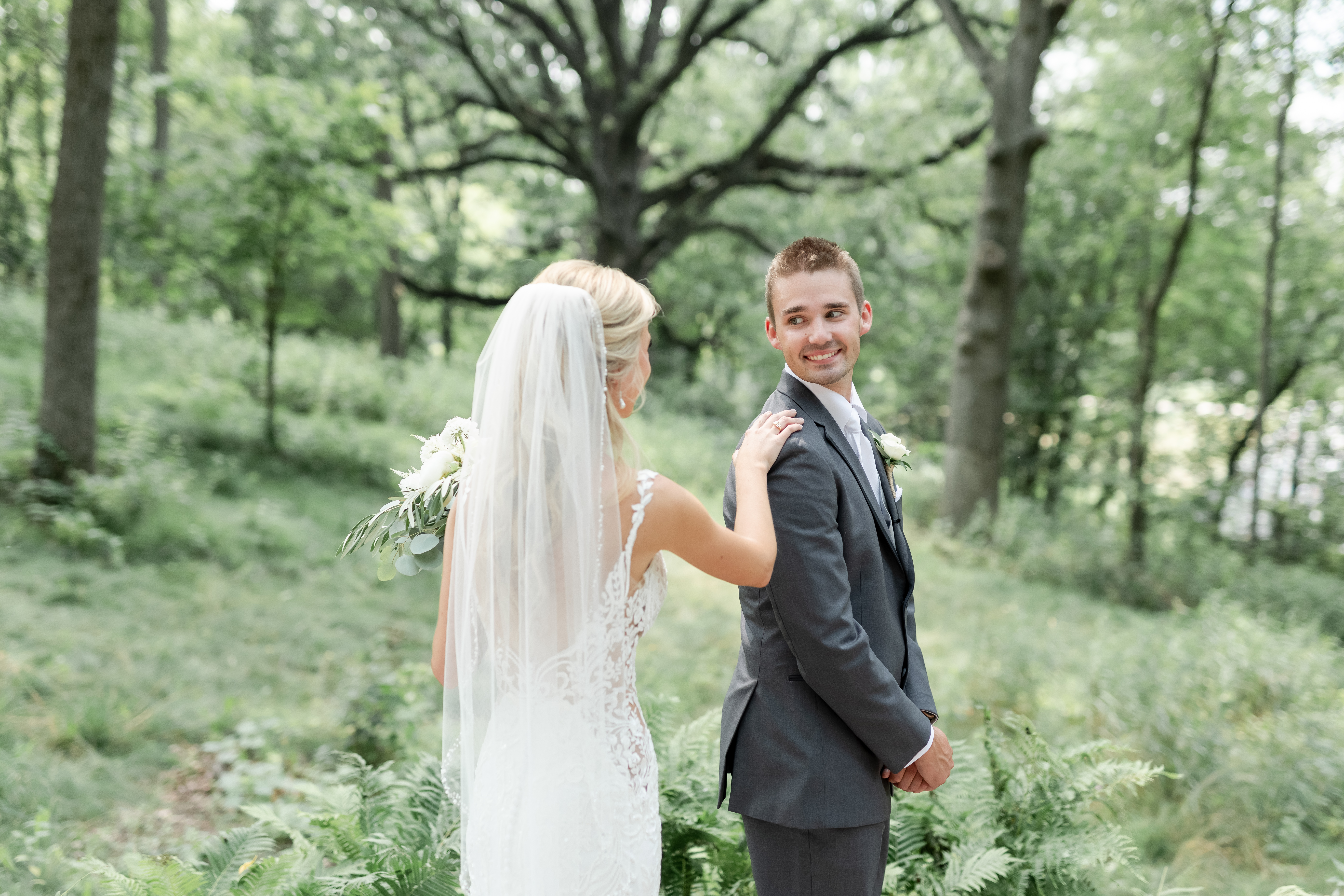 first-look-bride-groom