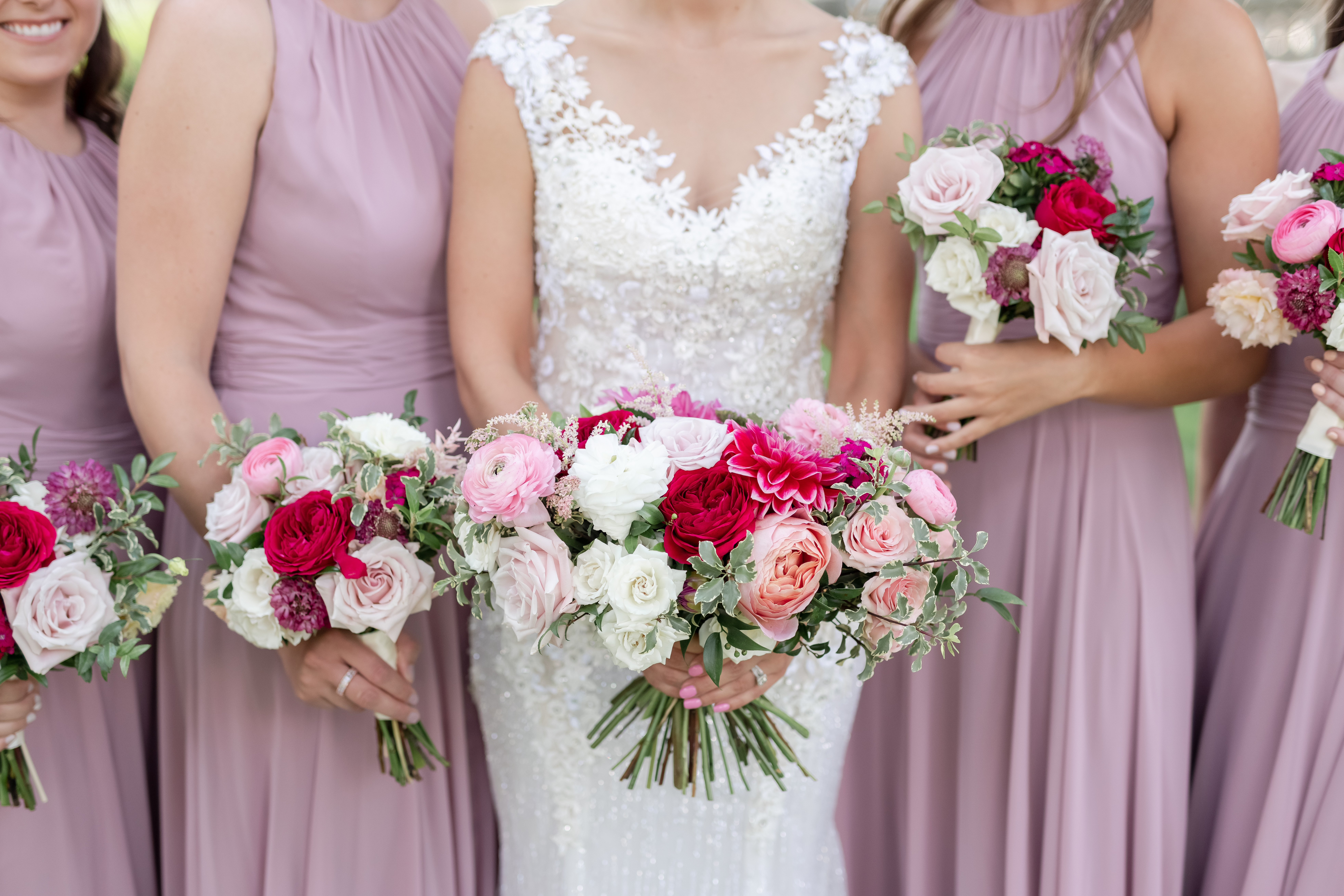 daffodil-parker-pink-wedding-bouquets