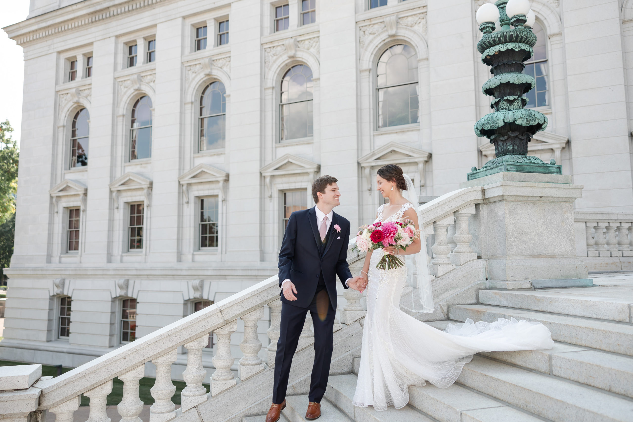 wedding-photos-wi-state-capitol