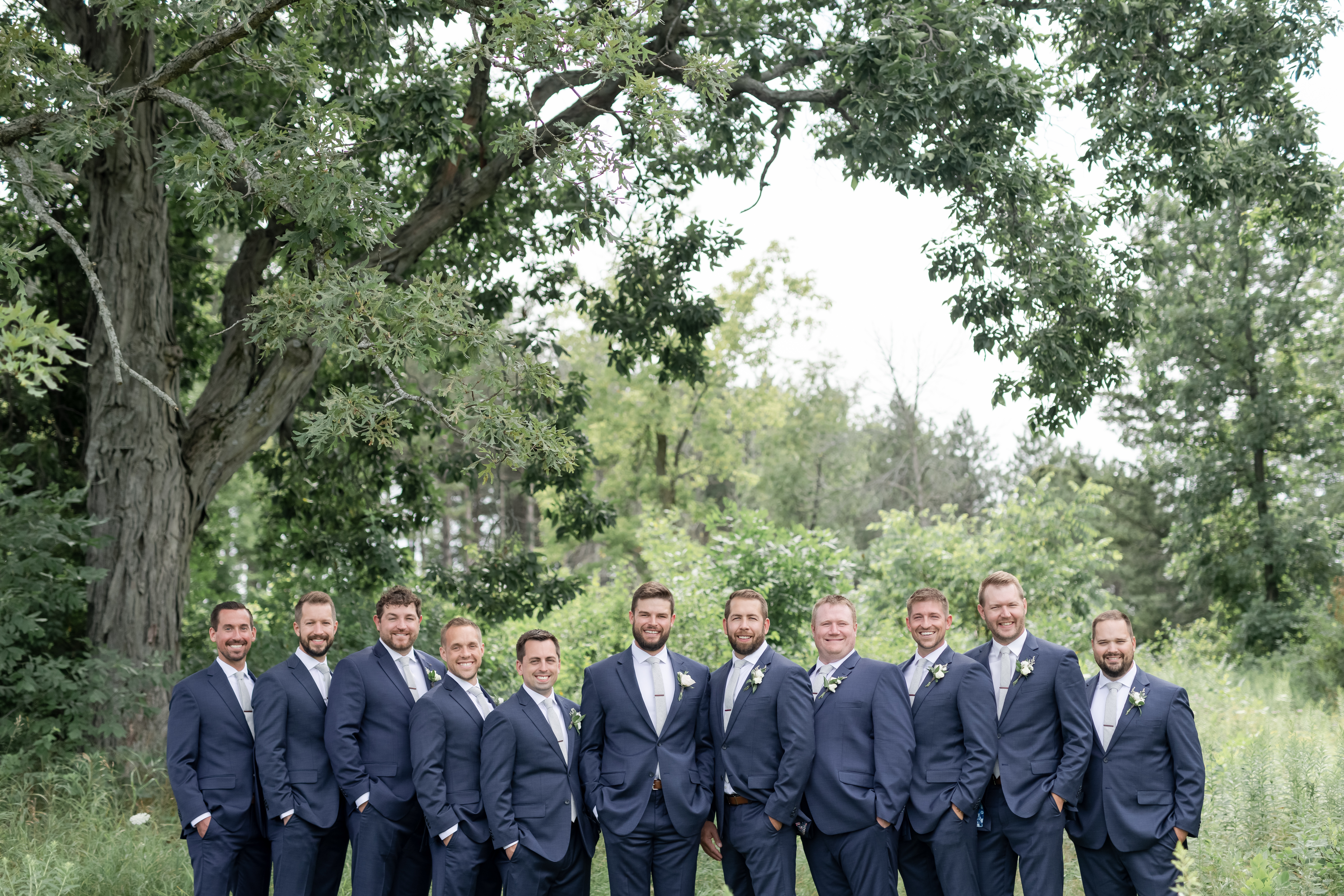 groomsmen-navy-suits