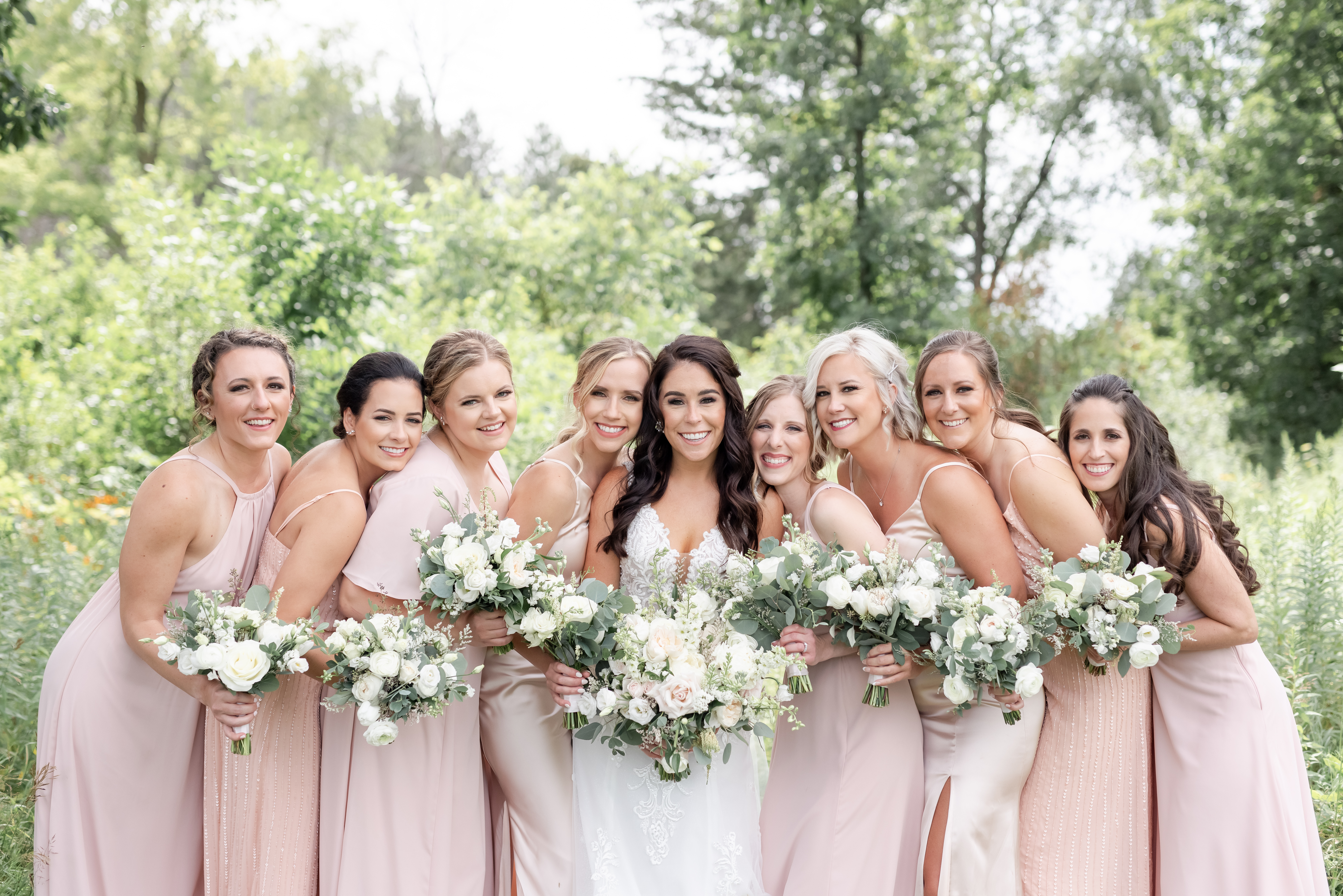 bridesmaid-differing-pink-dresses