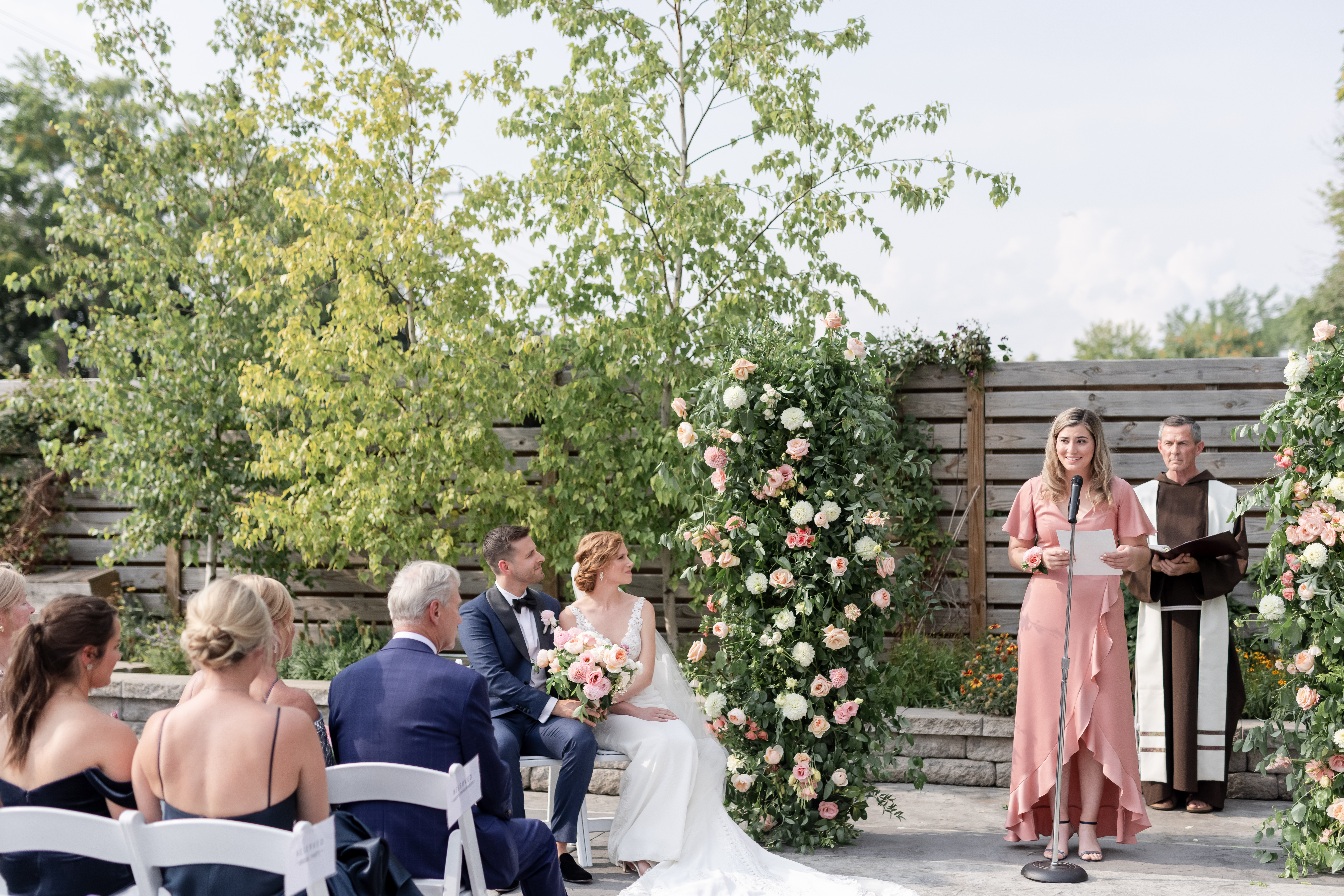 ivy-house-outdoor-wedding-ceremony-photos