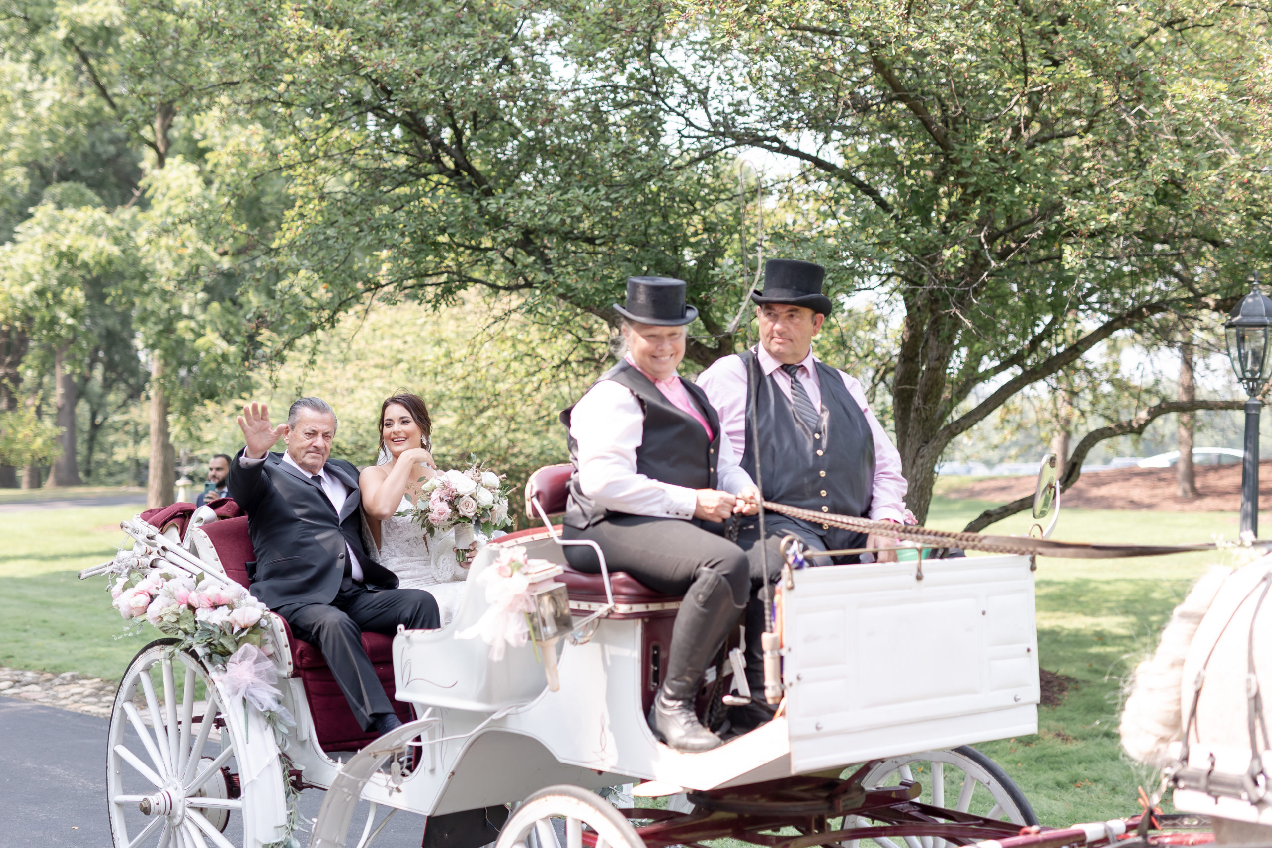 horse-drawn-carriage-wedding-ceremony-monte-bello-estate