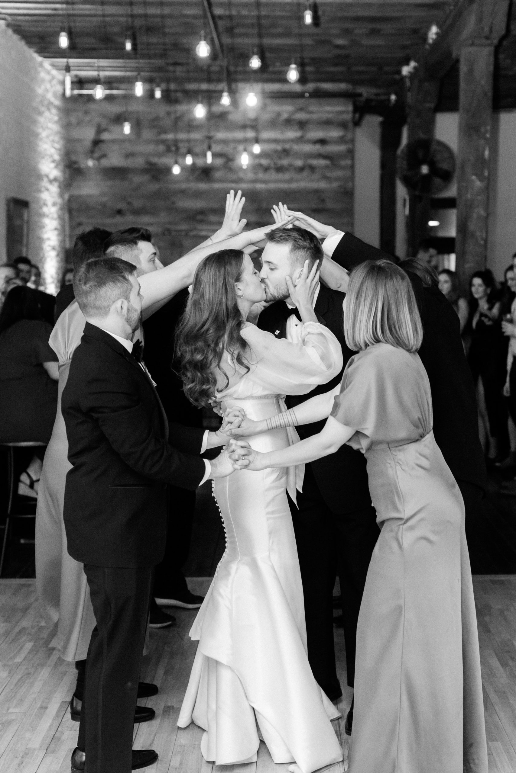 reception-kiss-bride-groom