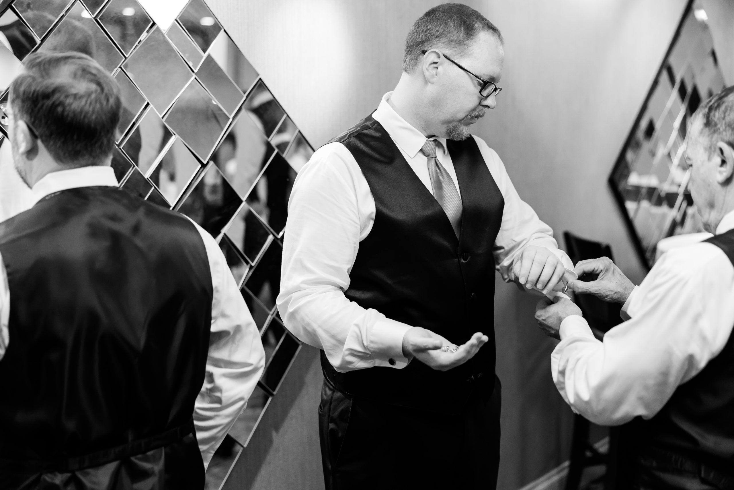 groom-getting-ready-photos