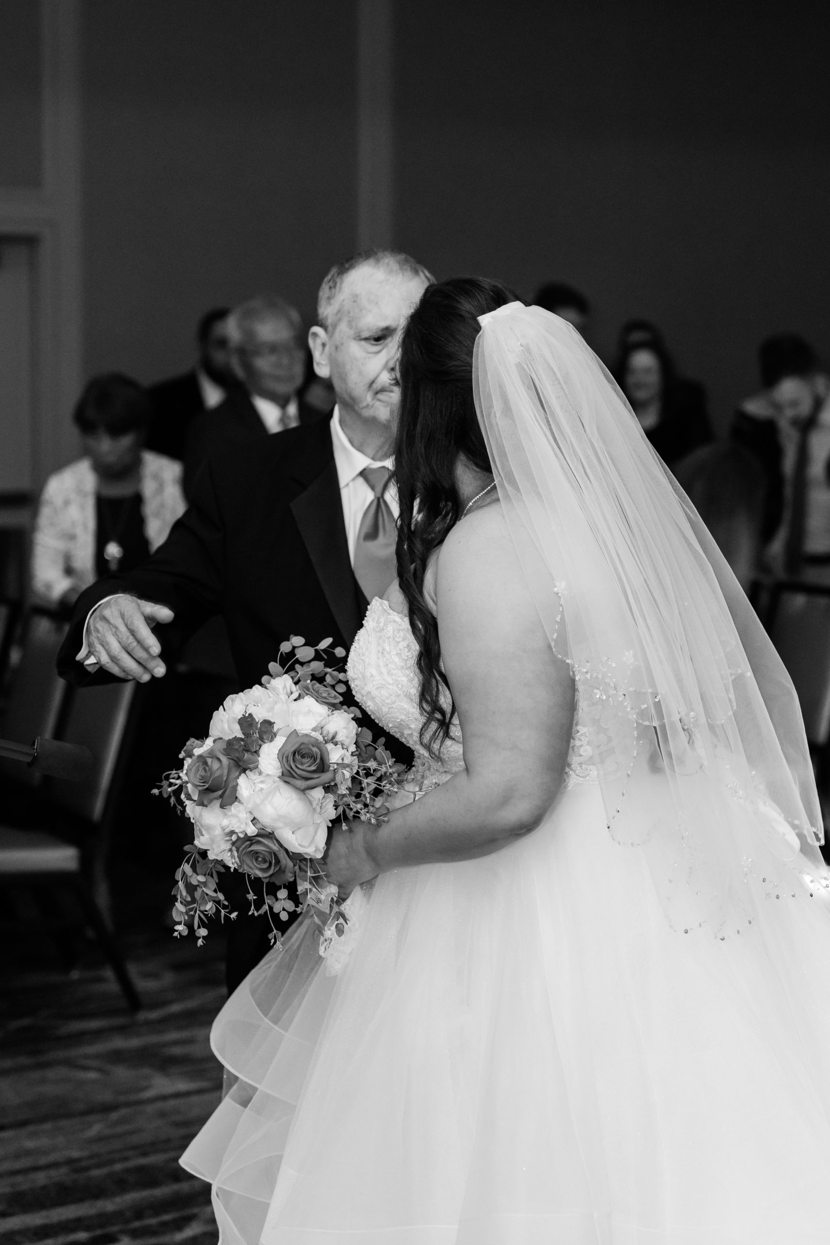 father-daughter-hand-off-wedding-ceremony