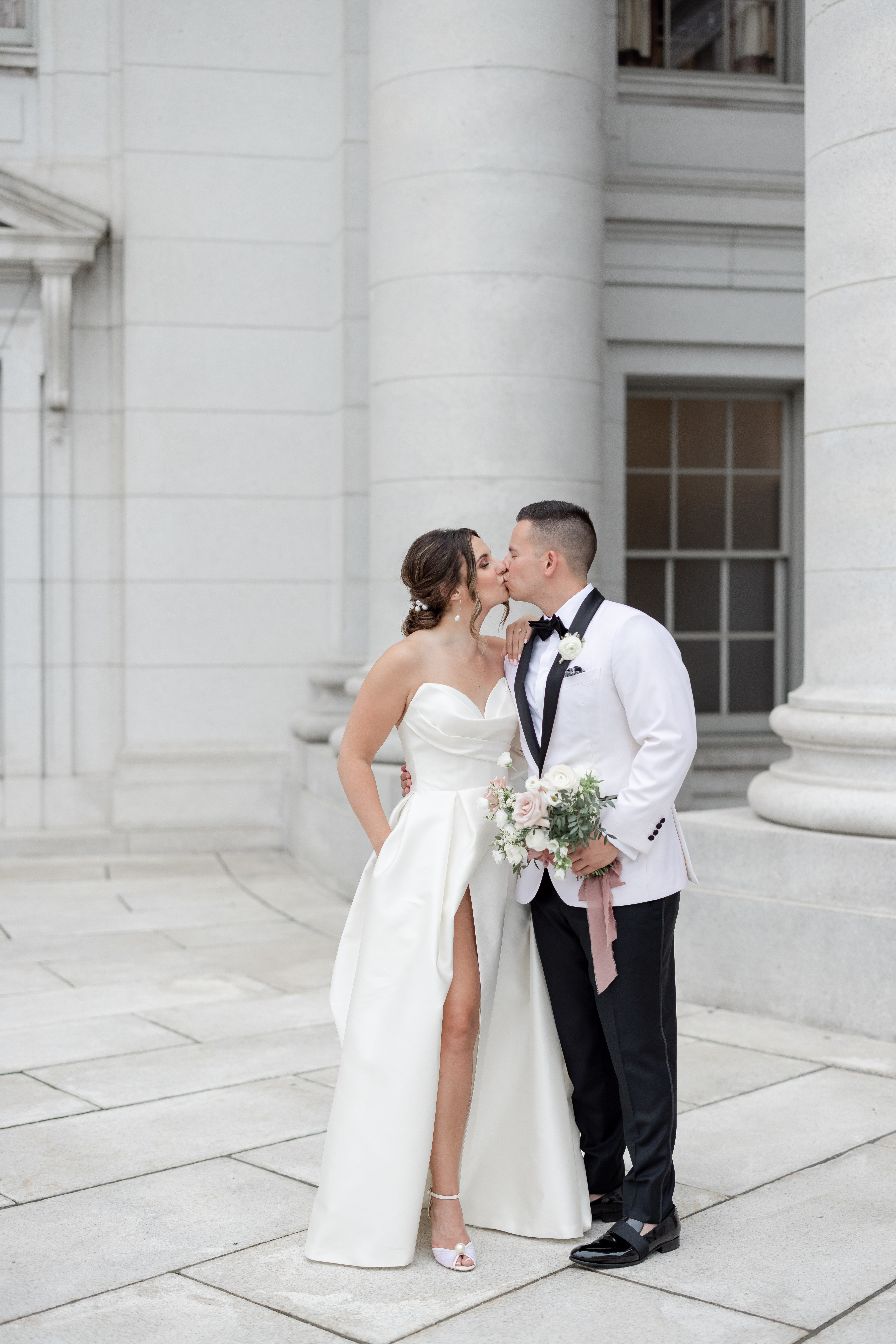 bride-groom-wisconsin-state-capitol