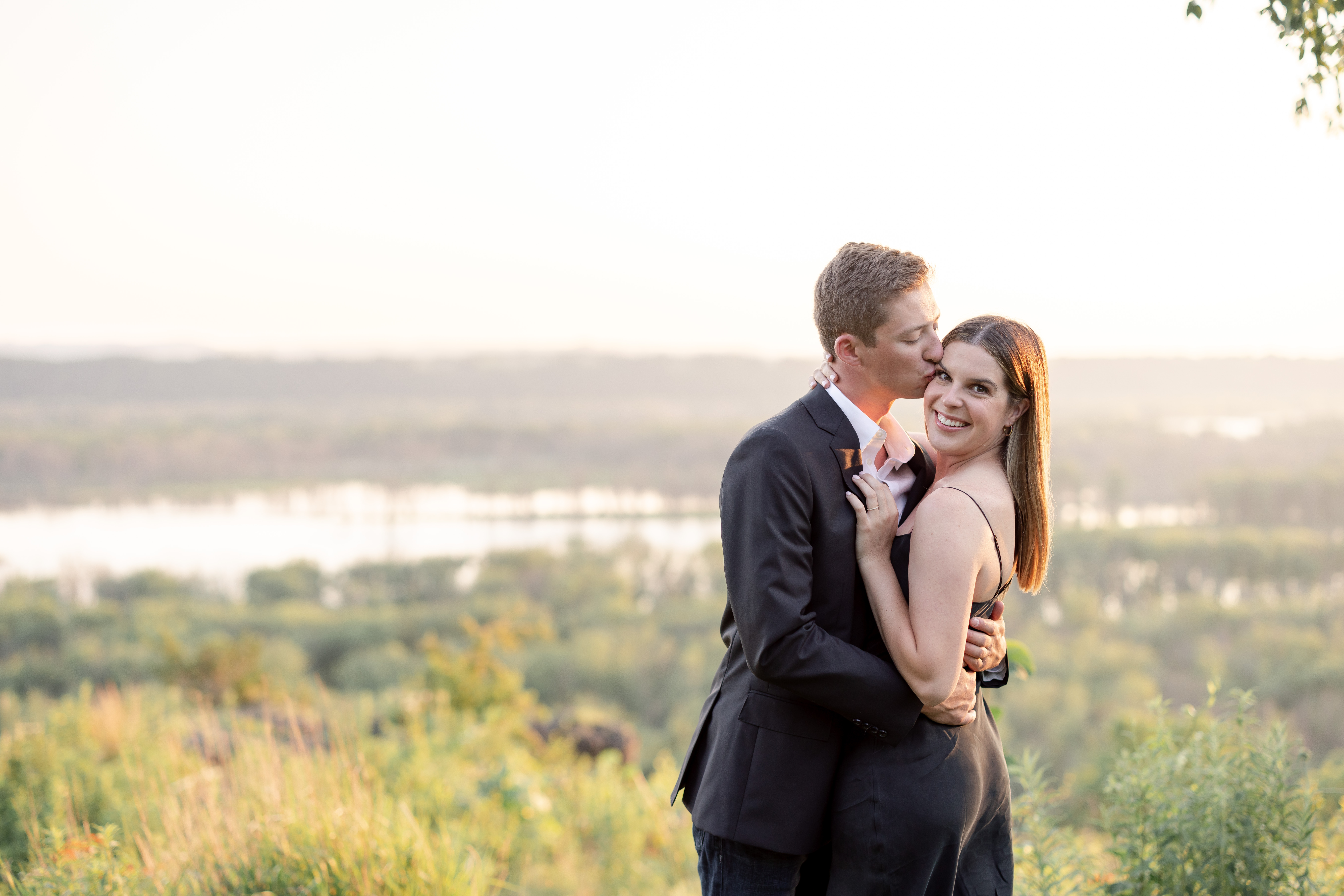 mississippi-bluffs-engagement-photography