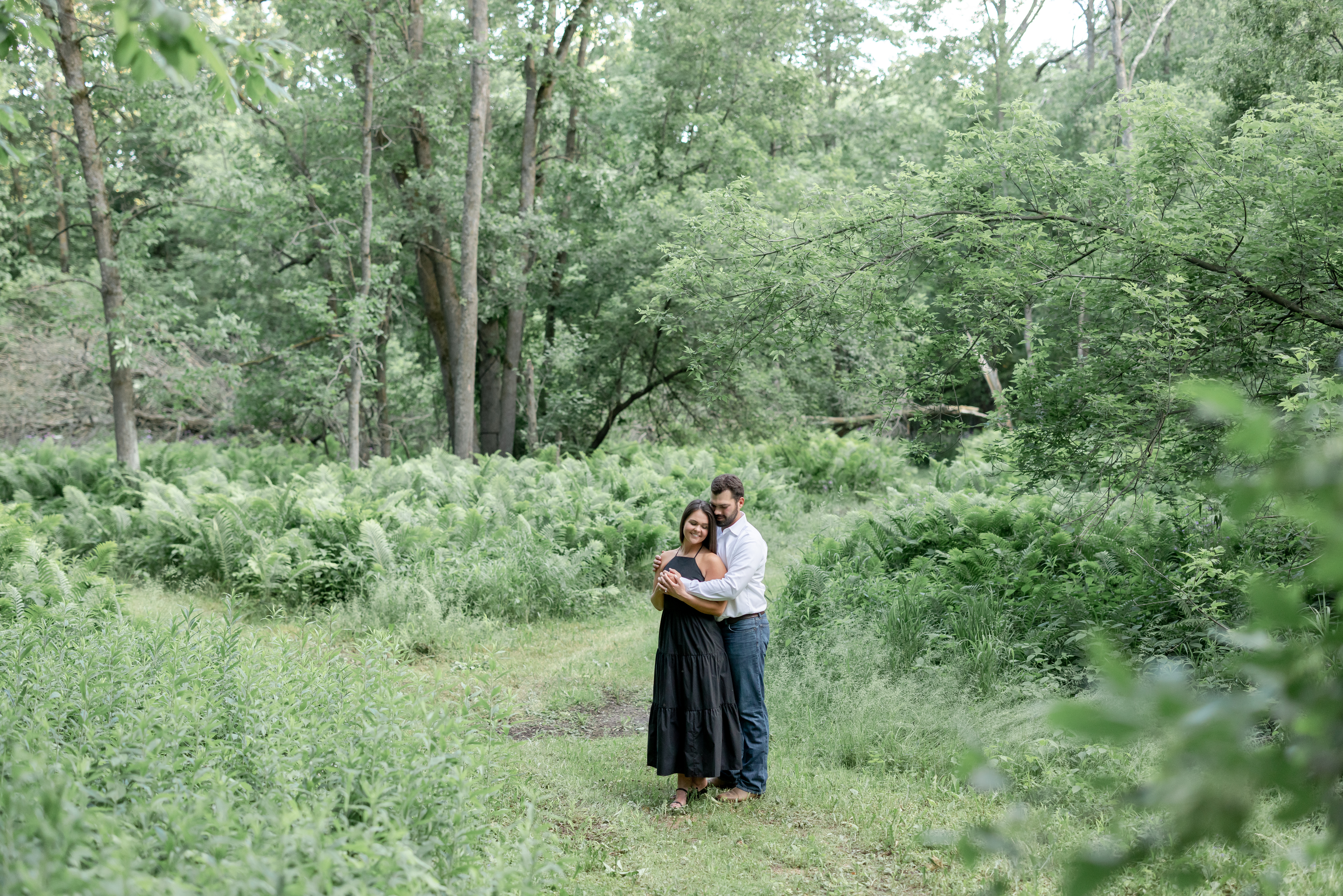 riverside-private-residence-engagement-session-wi