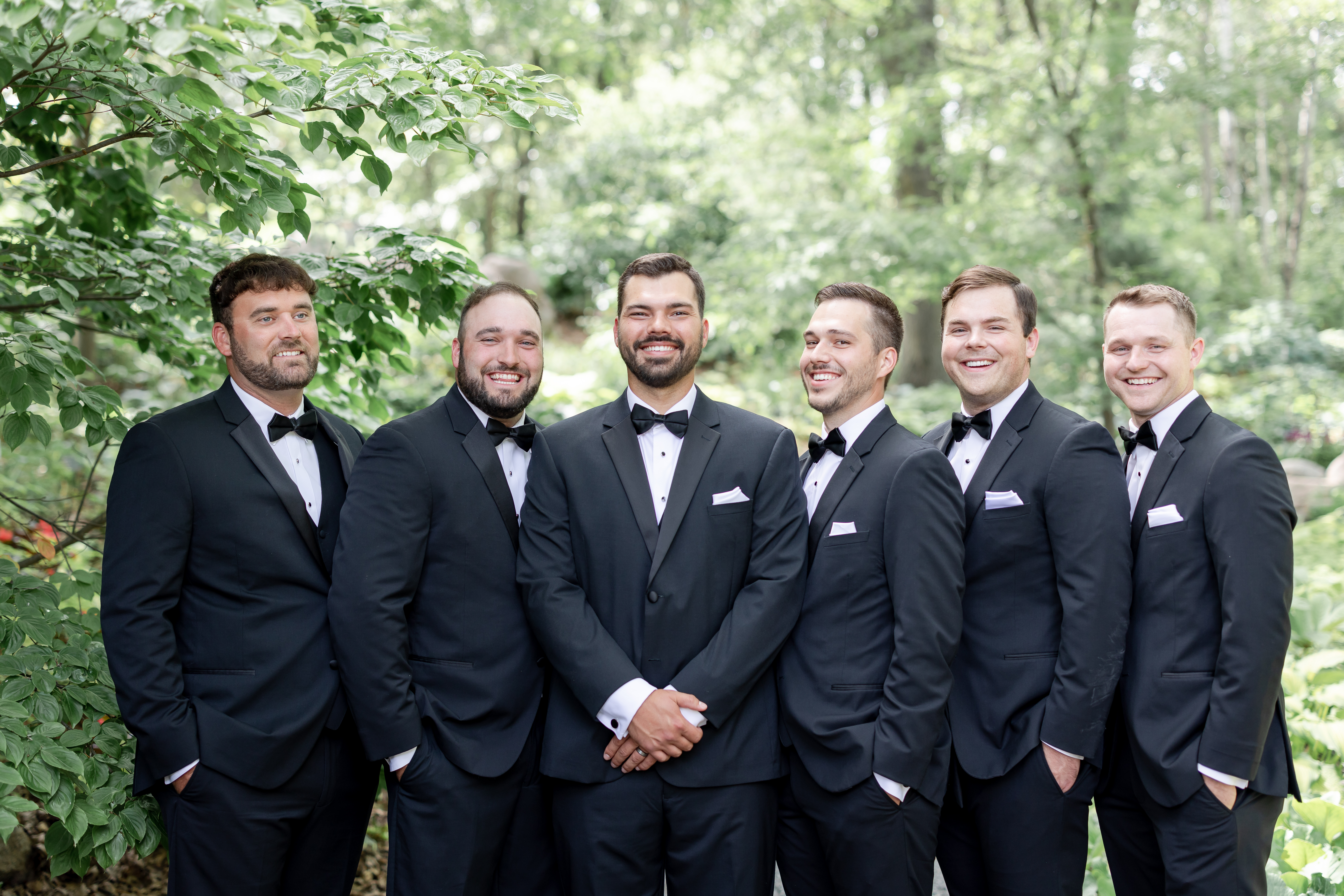 groomsmen-black-tuxes