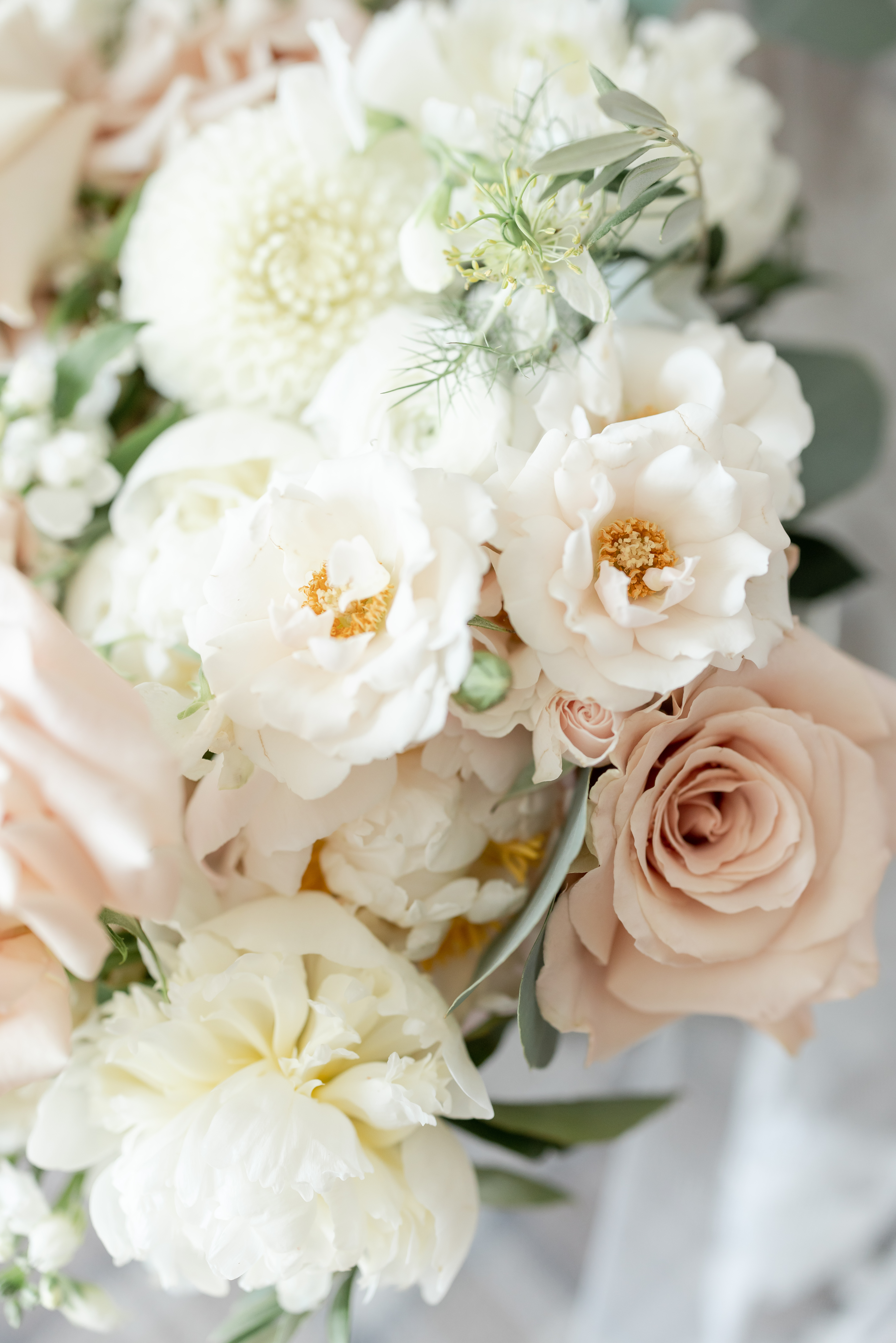 pastel-bridal-bouquet