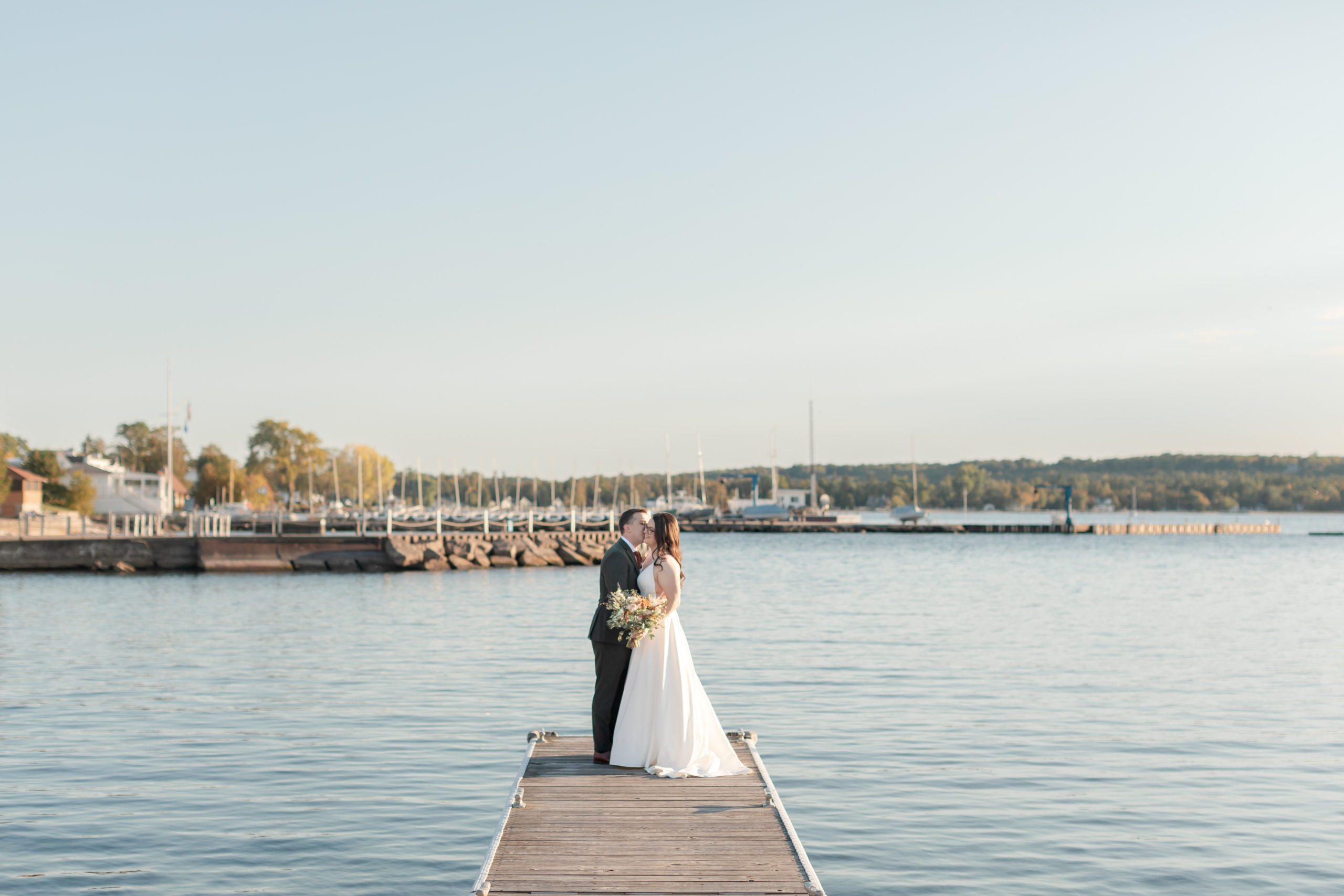 best-wisconsin-wedding-photographer-lakeside