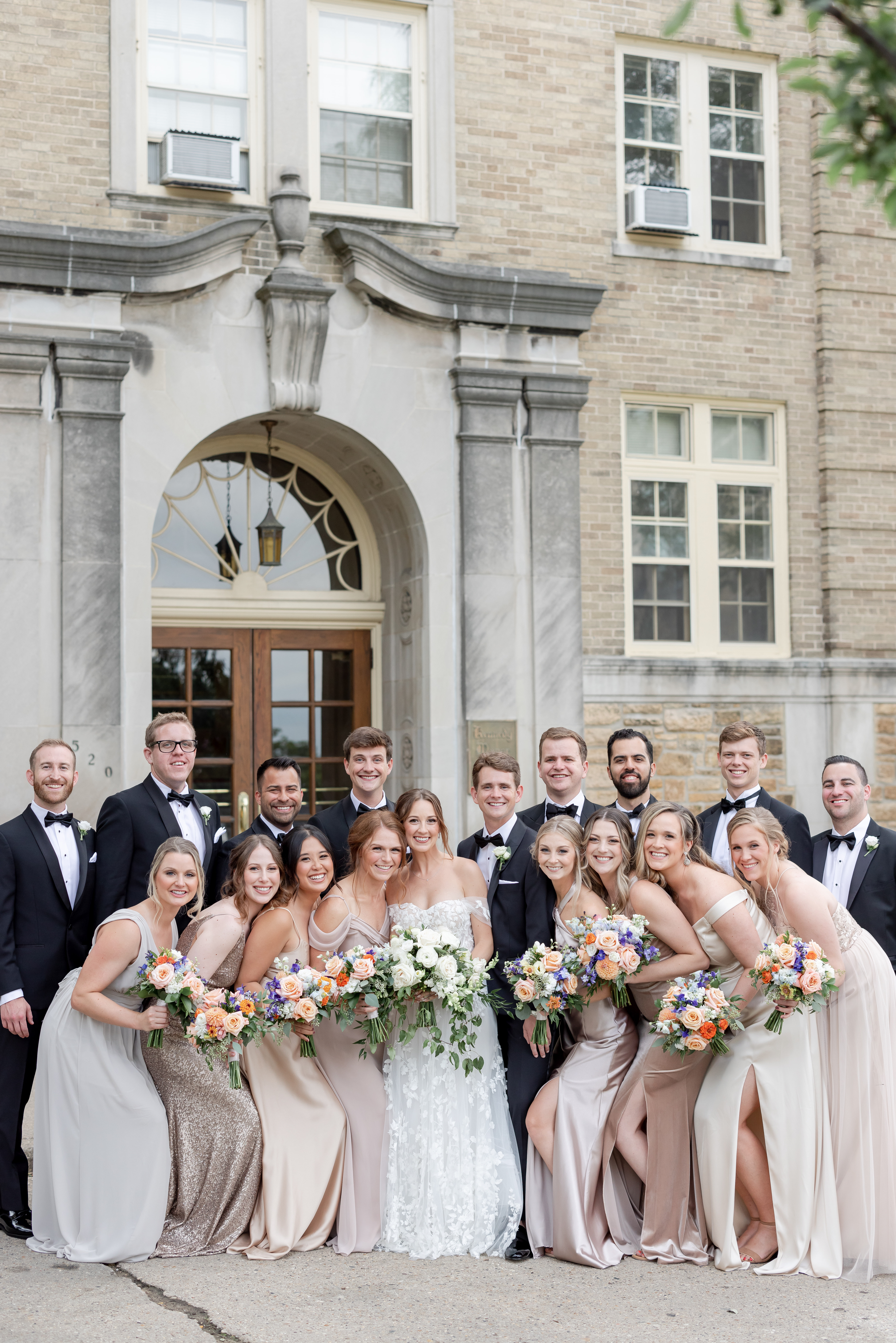 best-wisconsin-wedding-photography-downtown-madison