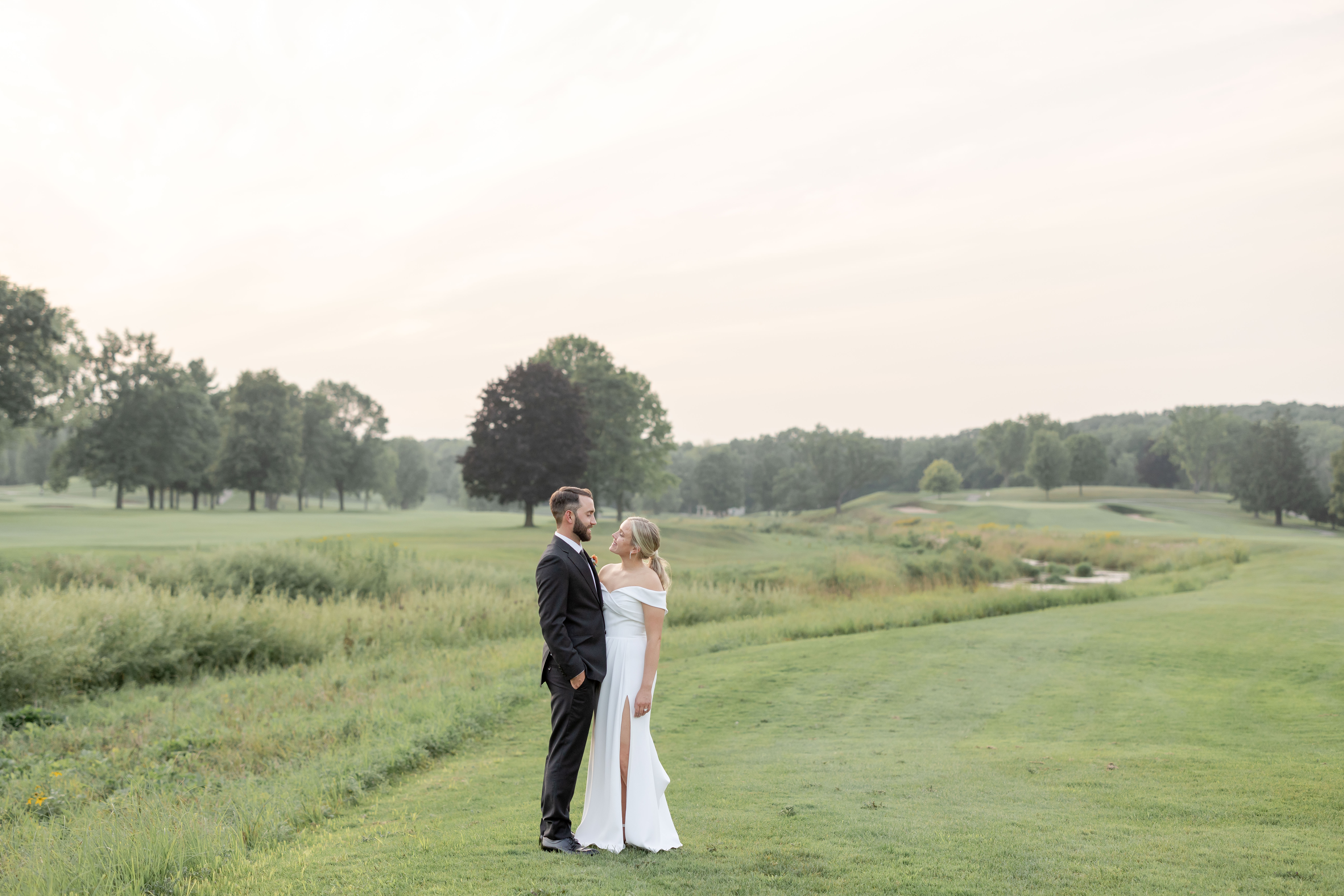 sunset-wedding-photos-oneida-golf-country-club-green-bay-wisconsin