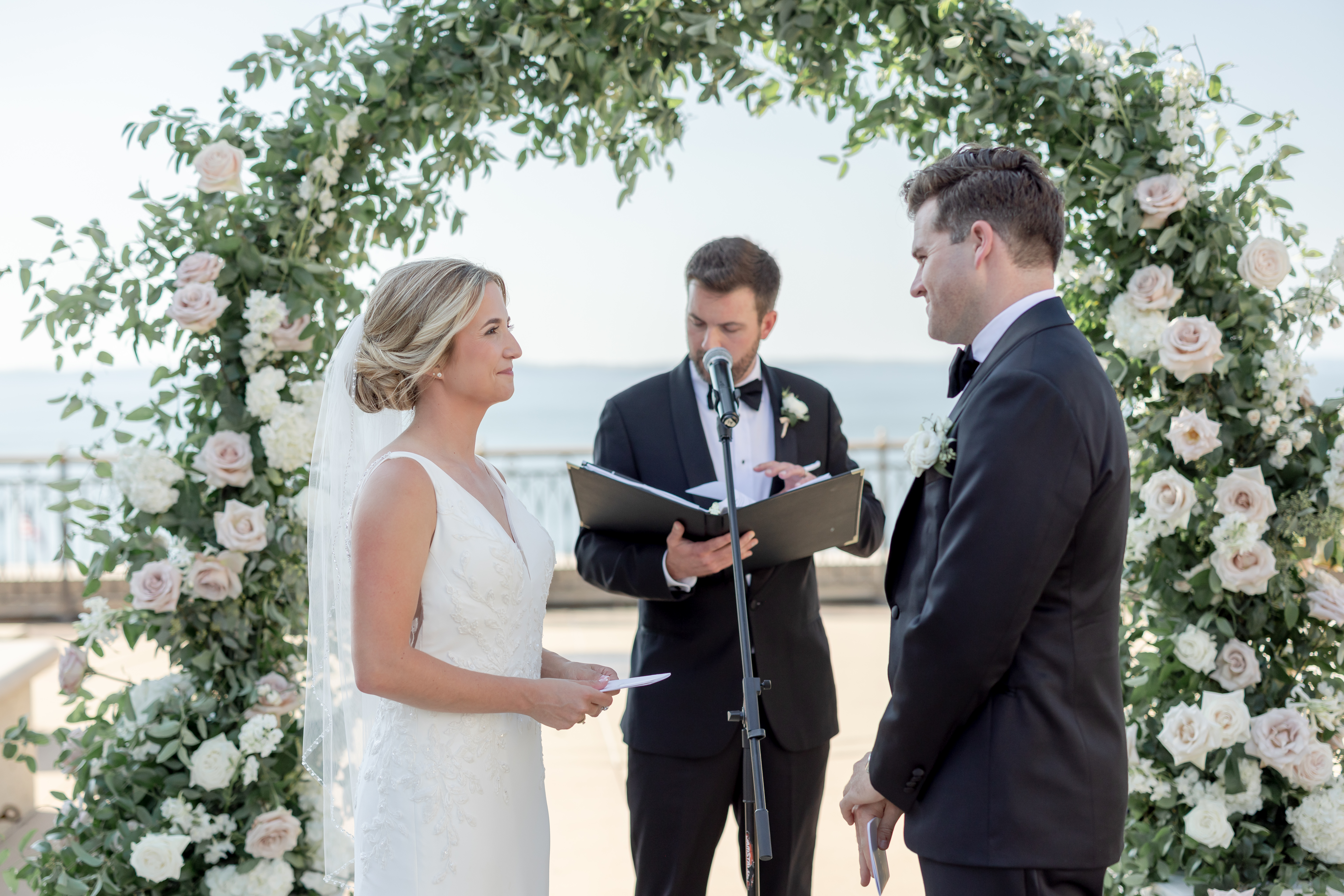 flower-arch-wedding-ceremony