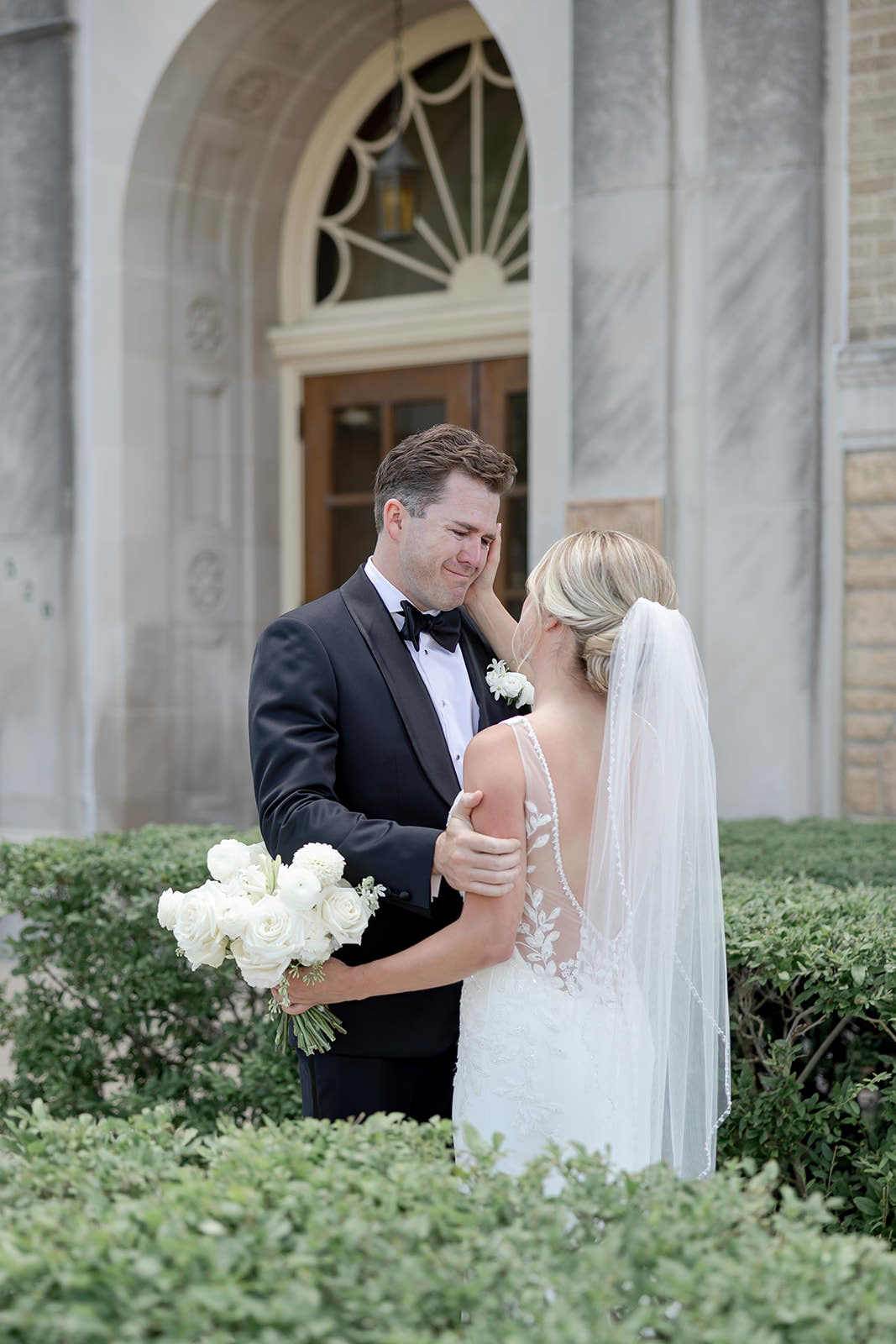 best-wisconsin-wedding-photography-first-look-madison