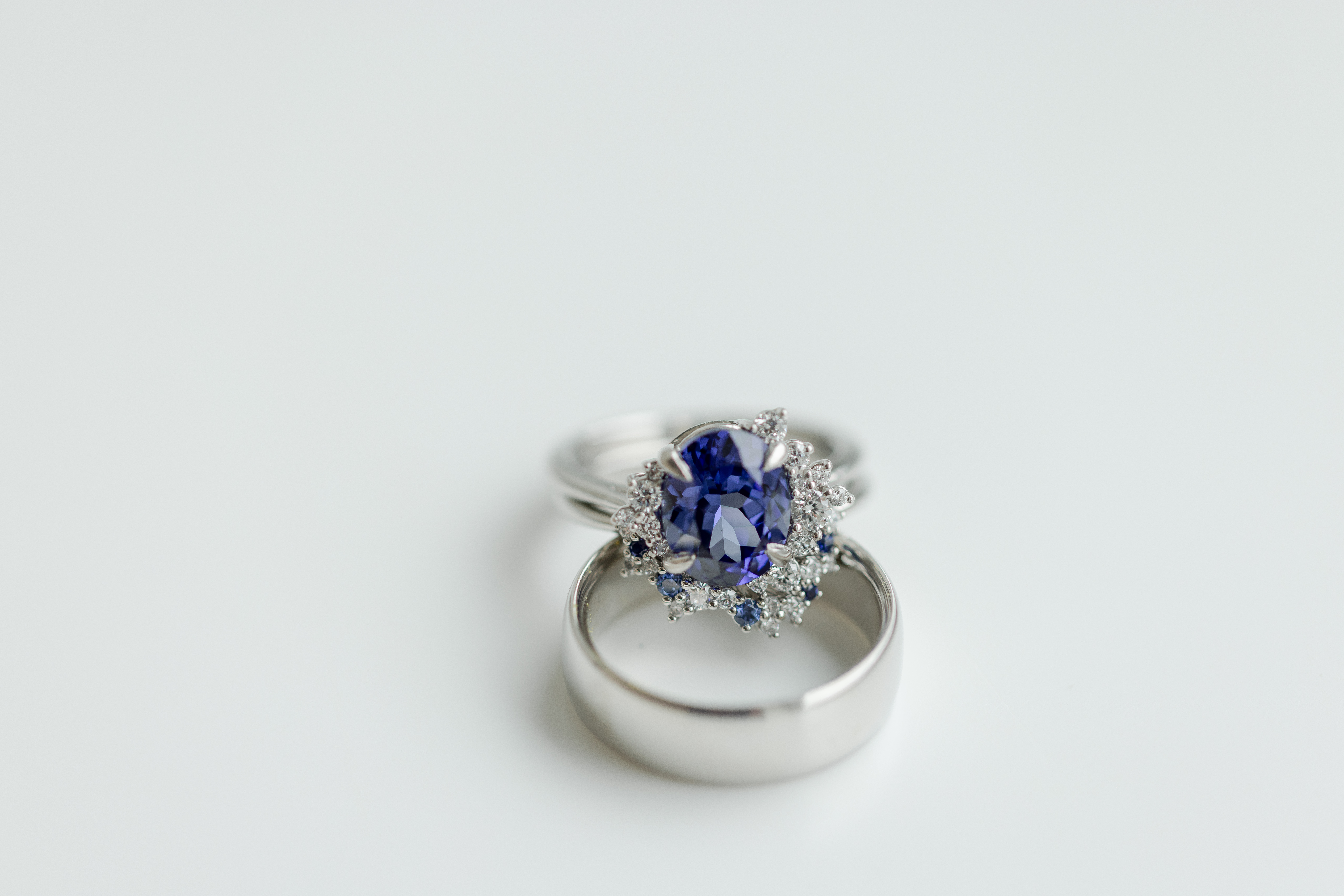 soha-diamond-co-sapphire-engagement-ring
