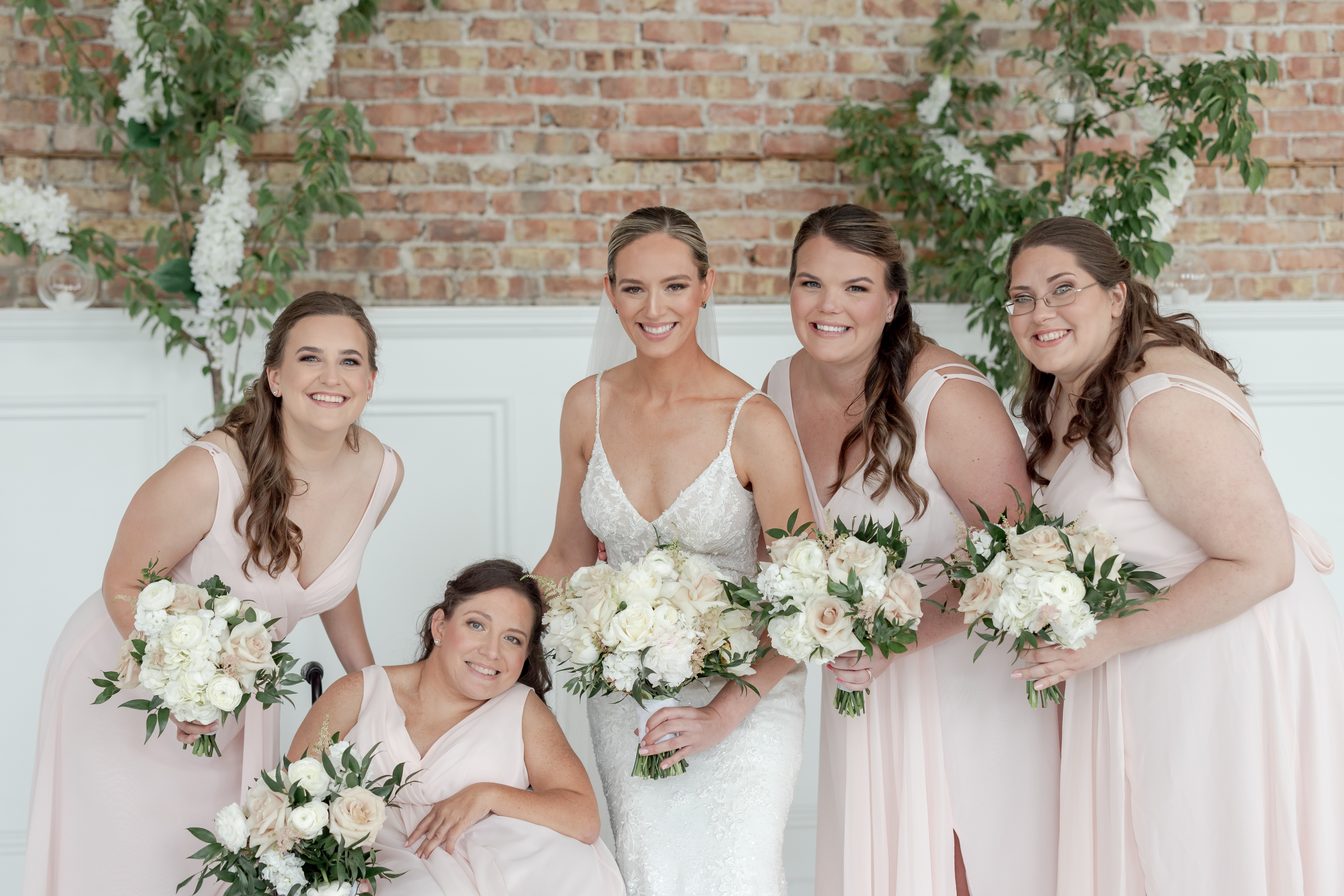 bridesmaid-photos-delavan-wedding-photographer