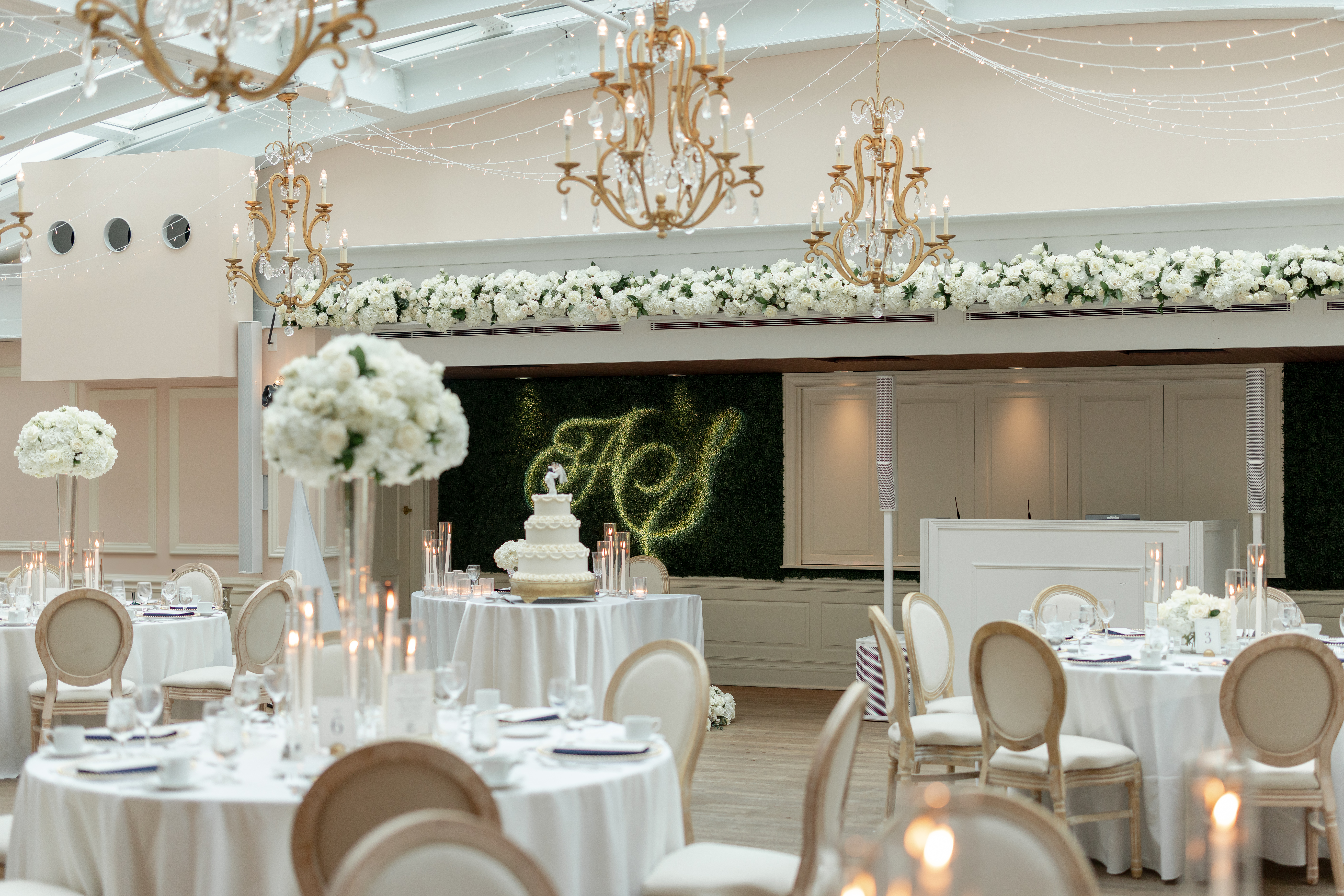 madison-club-black-tie-wedding-daffodil-parker