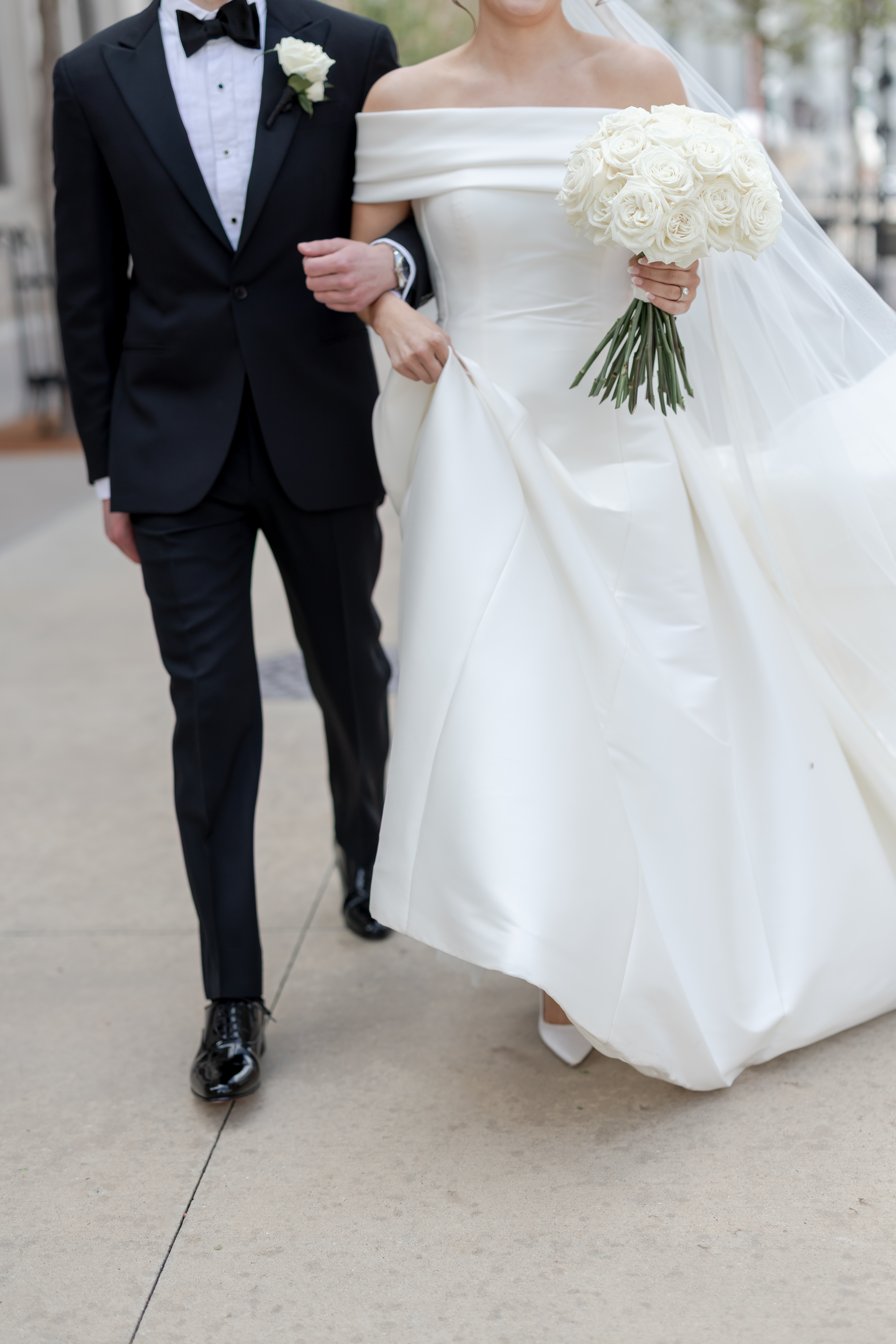 timeless-bride-groom-look