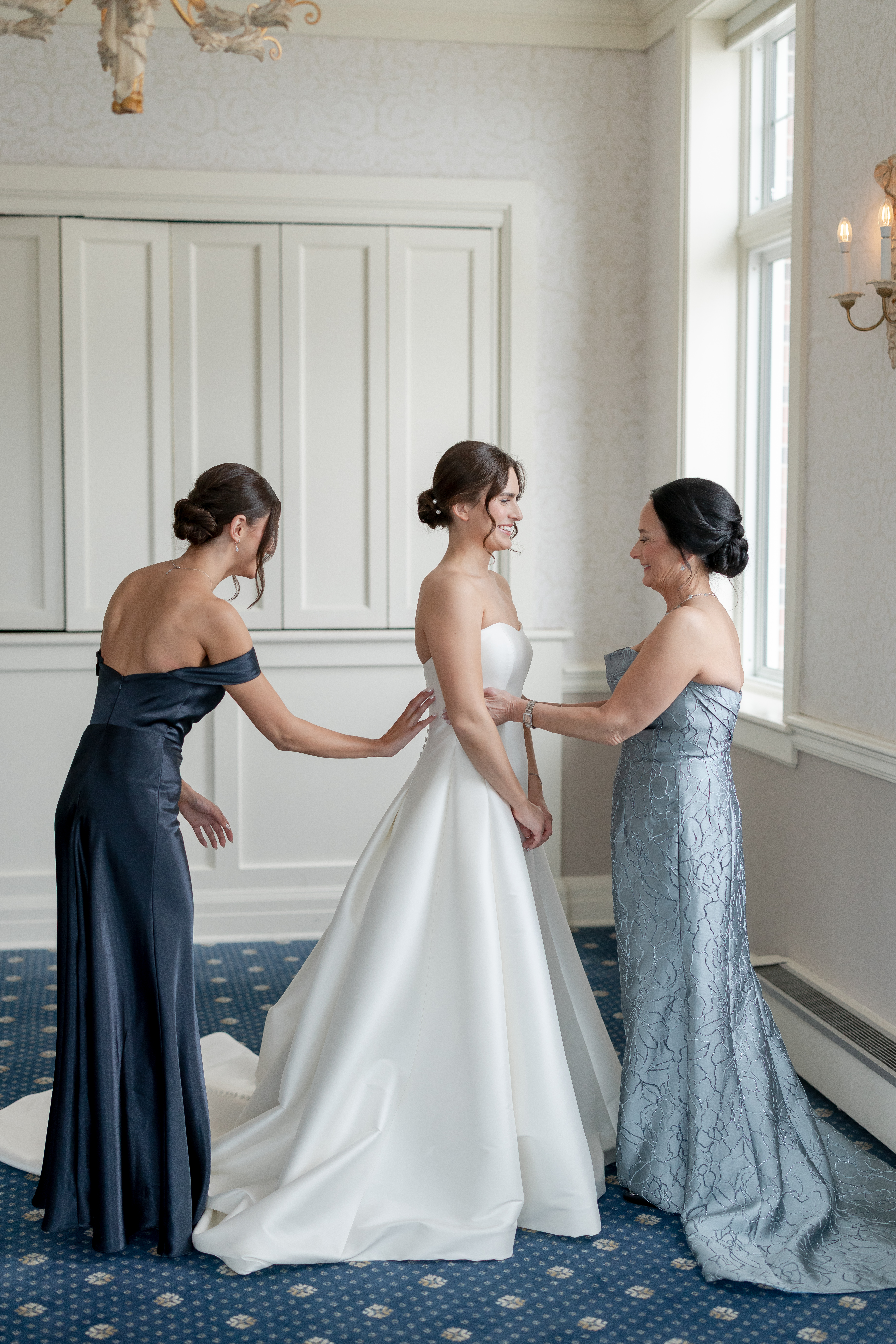 bride-getting-ready