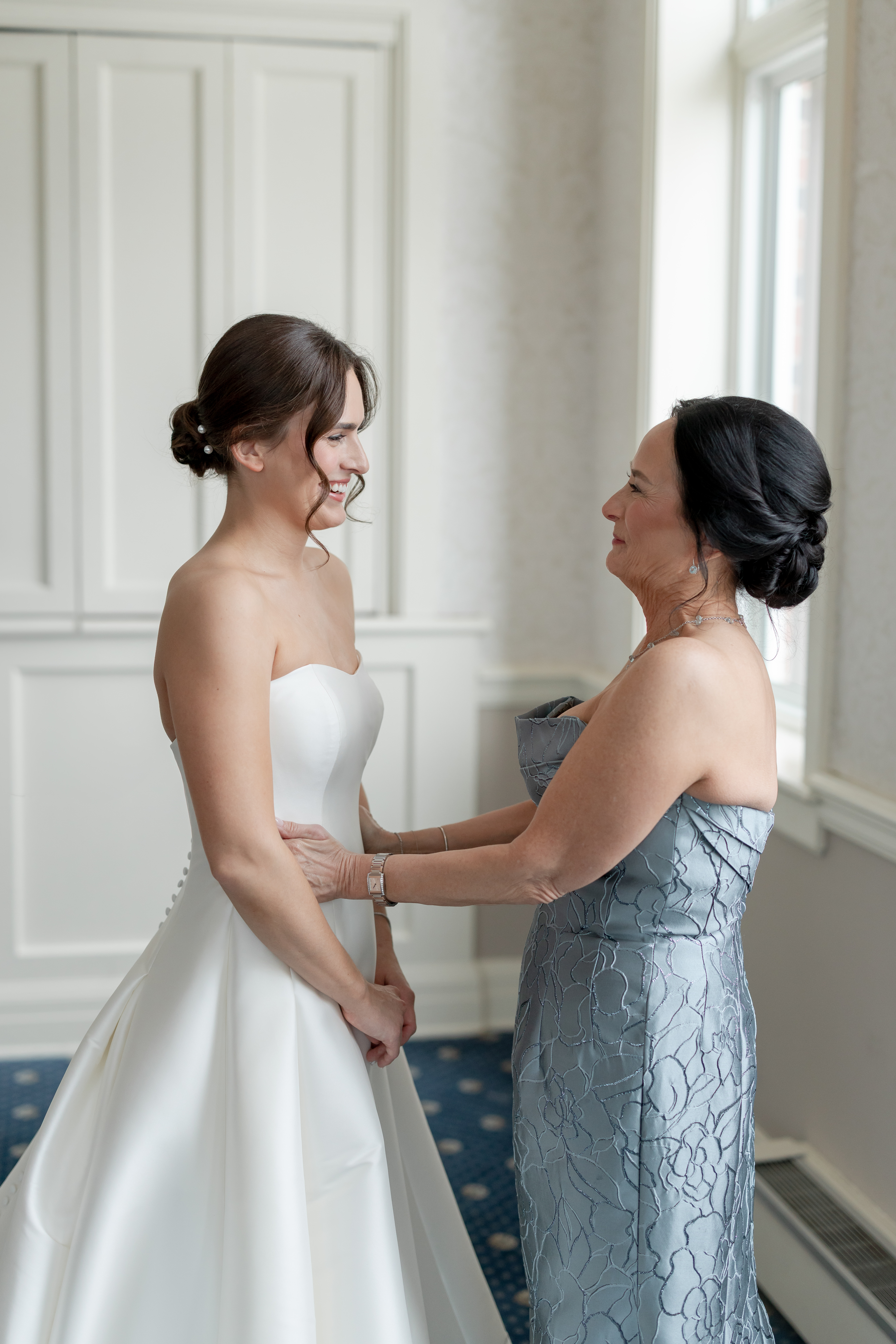 madison-club-black-tie-wedding-mother-bride