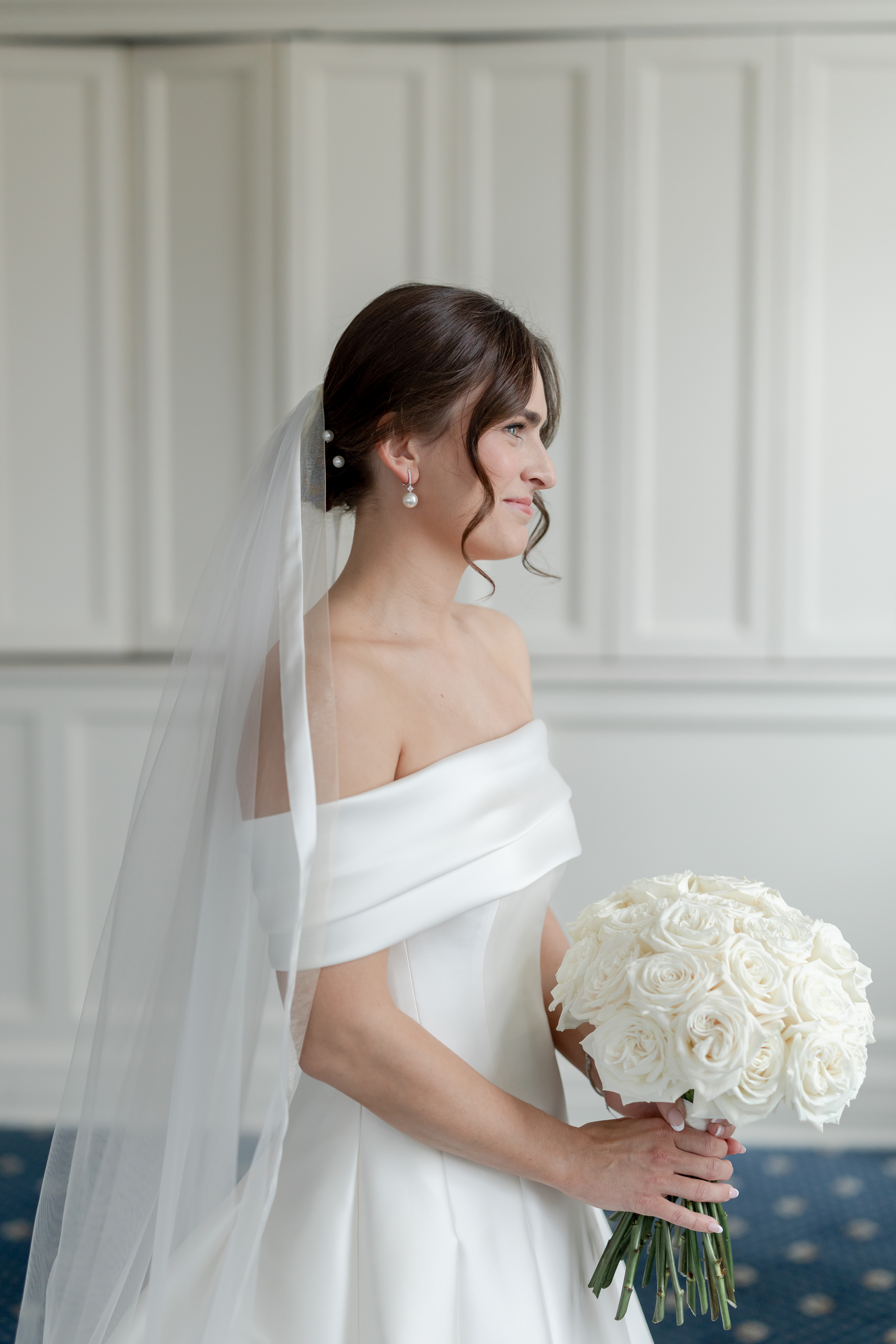 madison-club-black-tie-wedding-bride