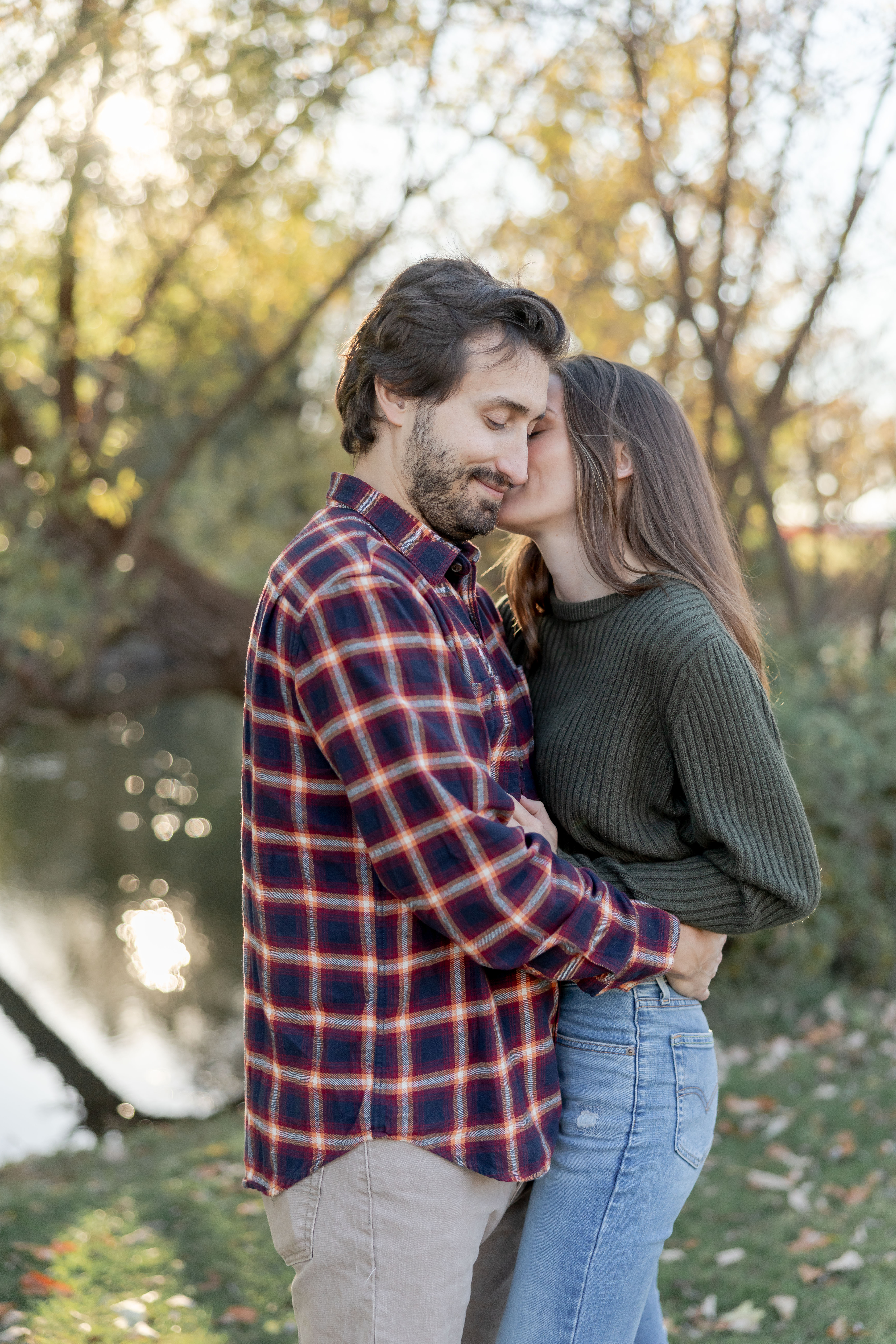 madison-wisconsin-fall-engagement-photos