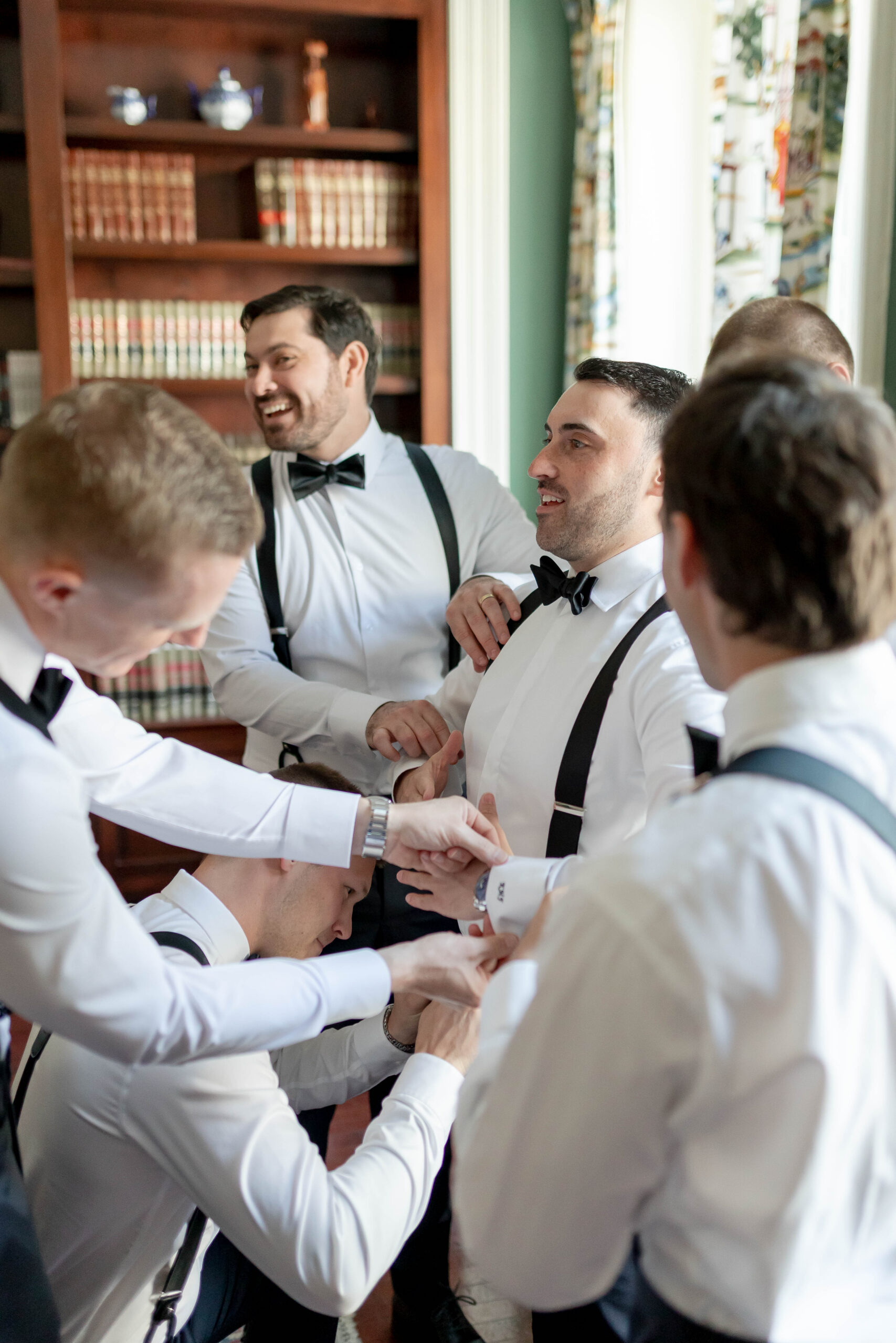 groom-groomsmen-getting-ready-madison-club